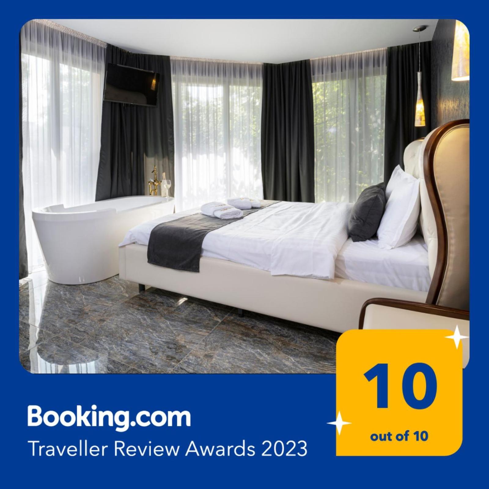 Hotel THE HIDDEN BANK: Silver Bullet - Image 1