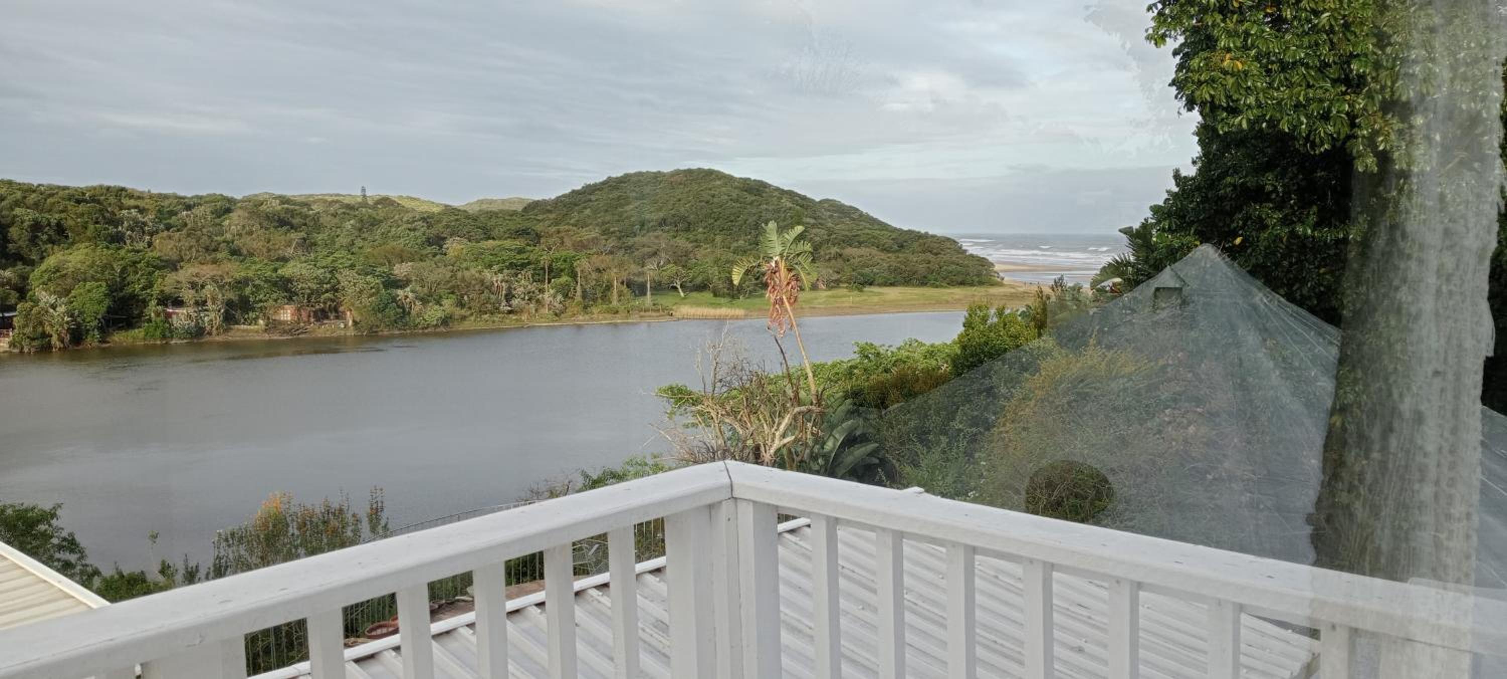 Riverview Loft Suite Bonza Bay view 4