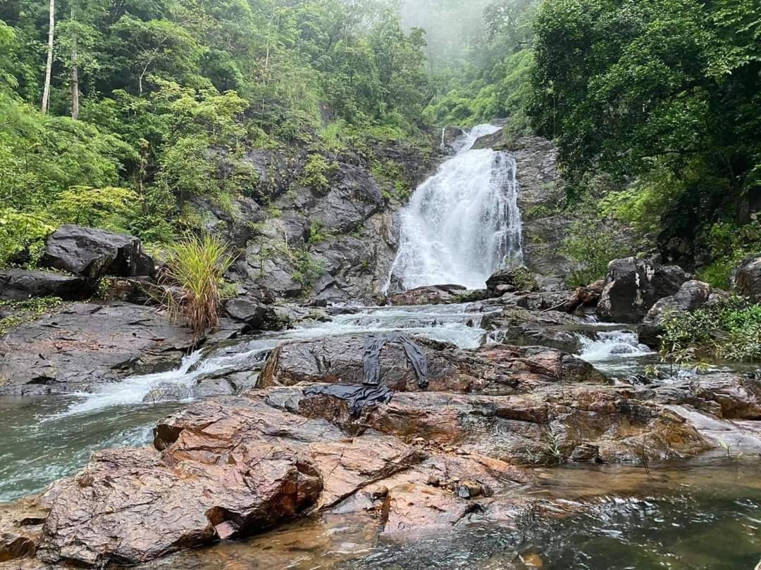 Banlung Hill Top House &Trekking