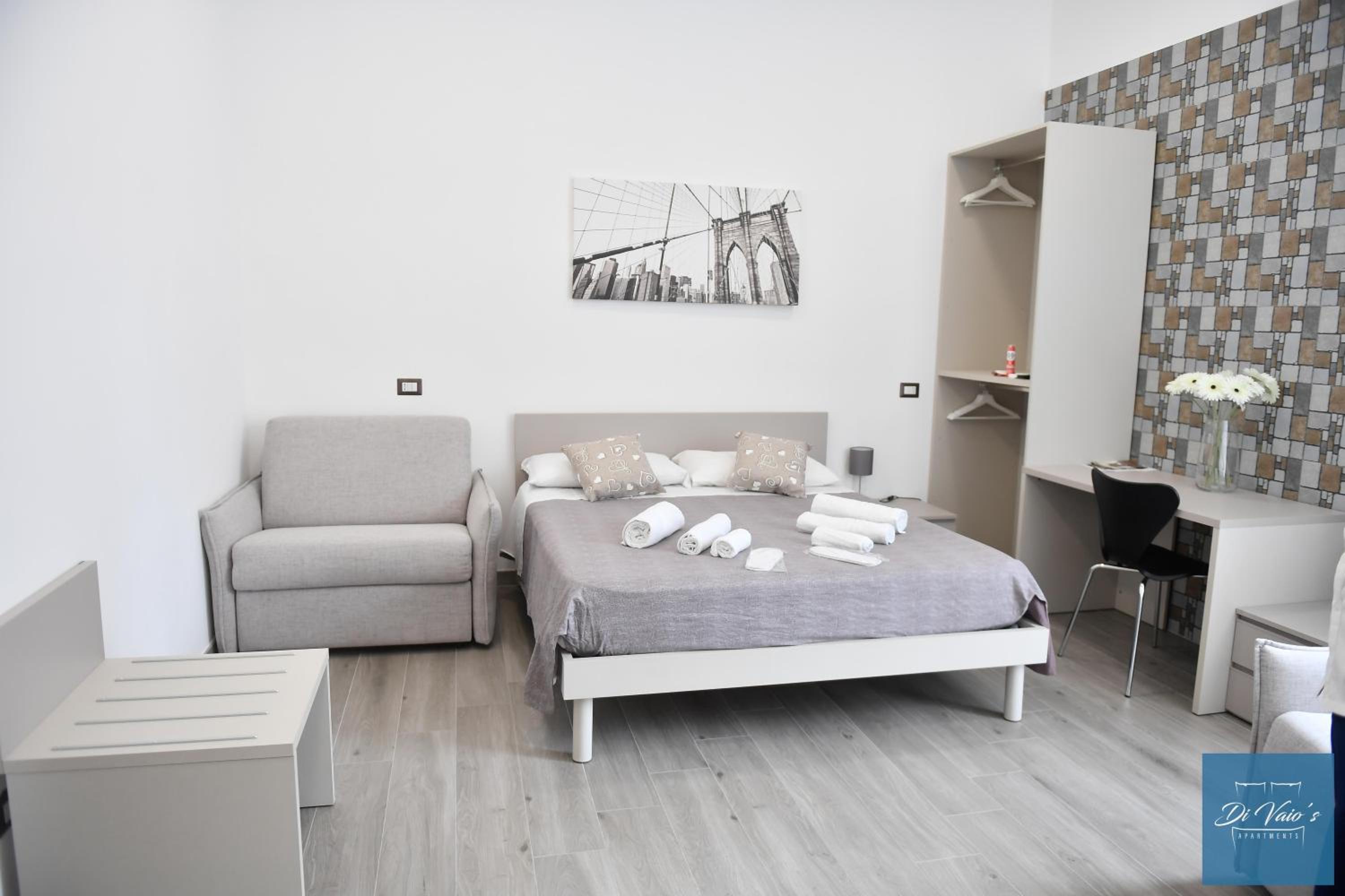 Di Vaio s Apartments adiacente metro Rione Alto