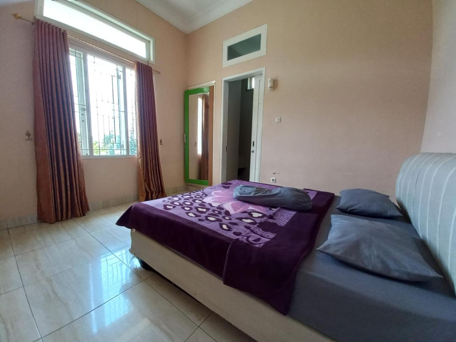 Villa CH 406 Ciloto Puncak view 5