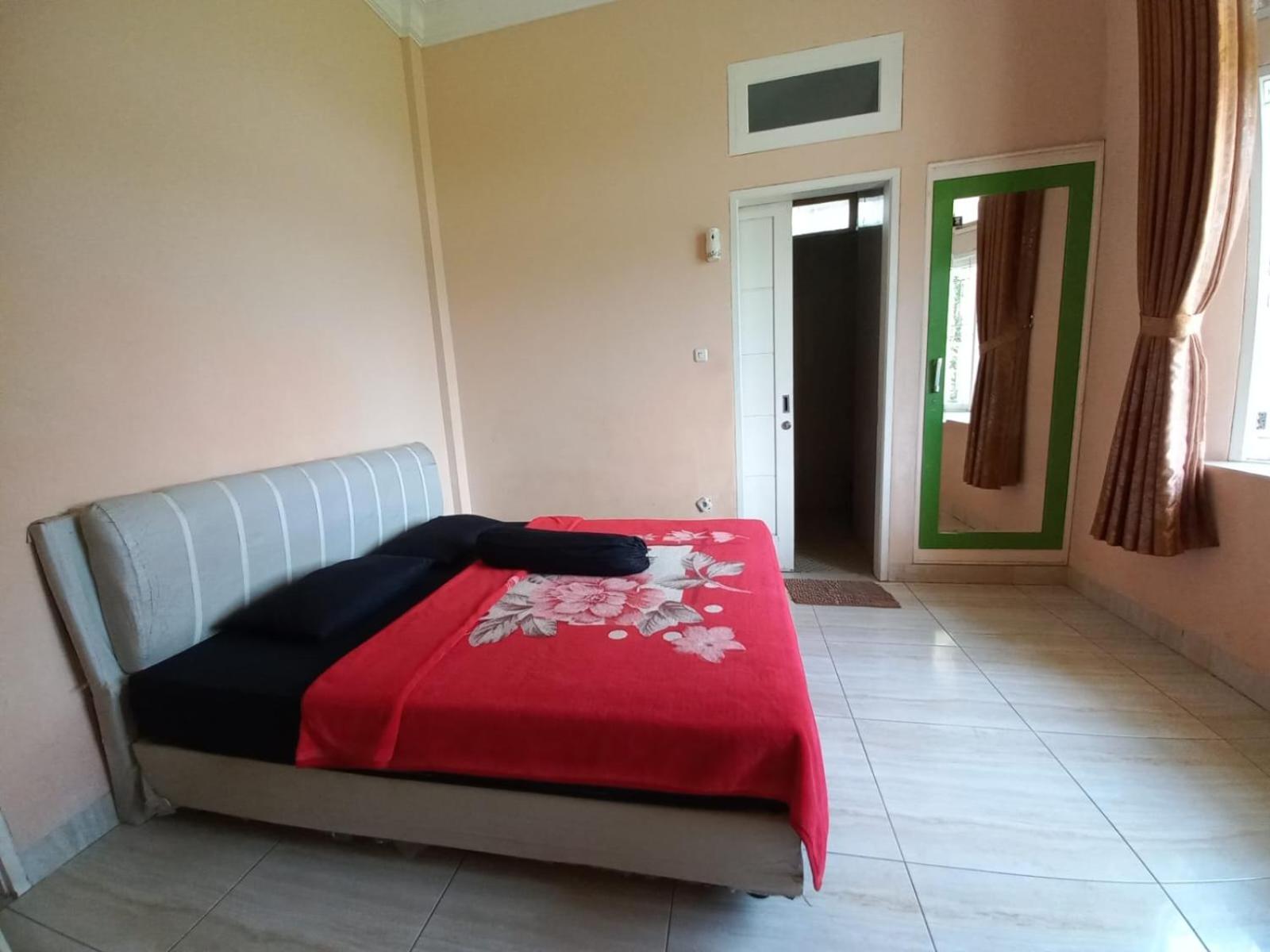 Villa CH 406 Ciloto Puncak view 4
