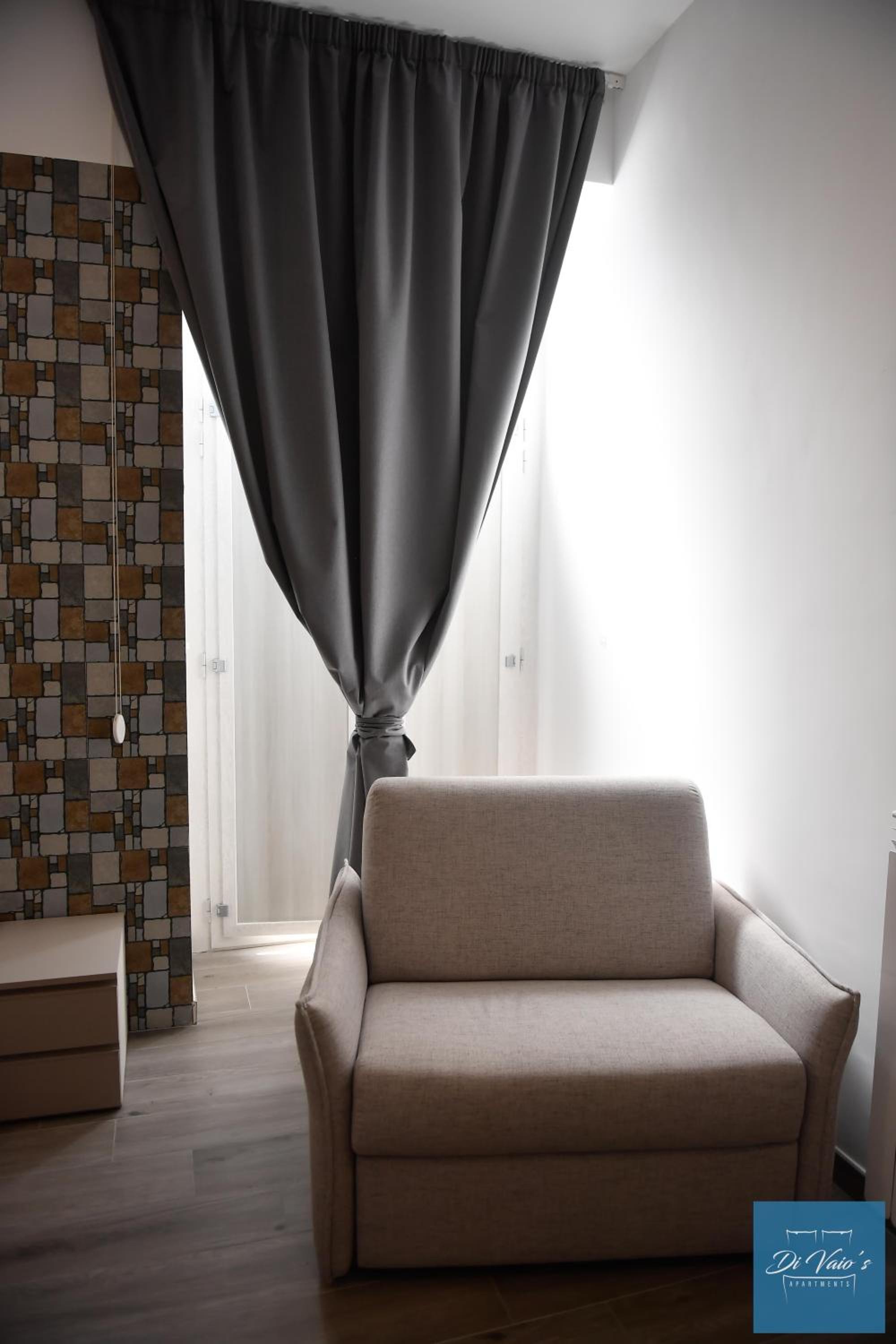 Di Vaio s Apartments adiacente metro Rione Alto