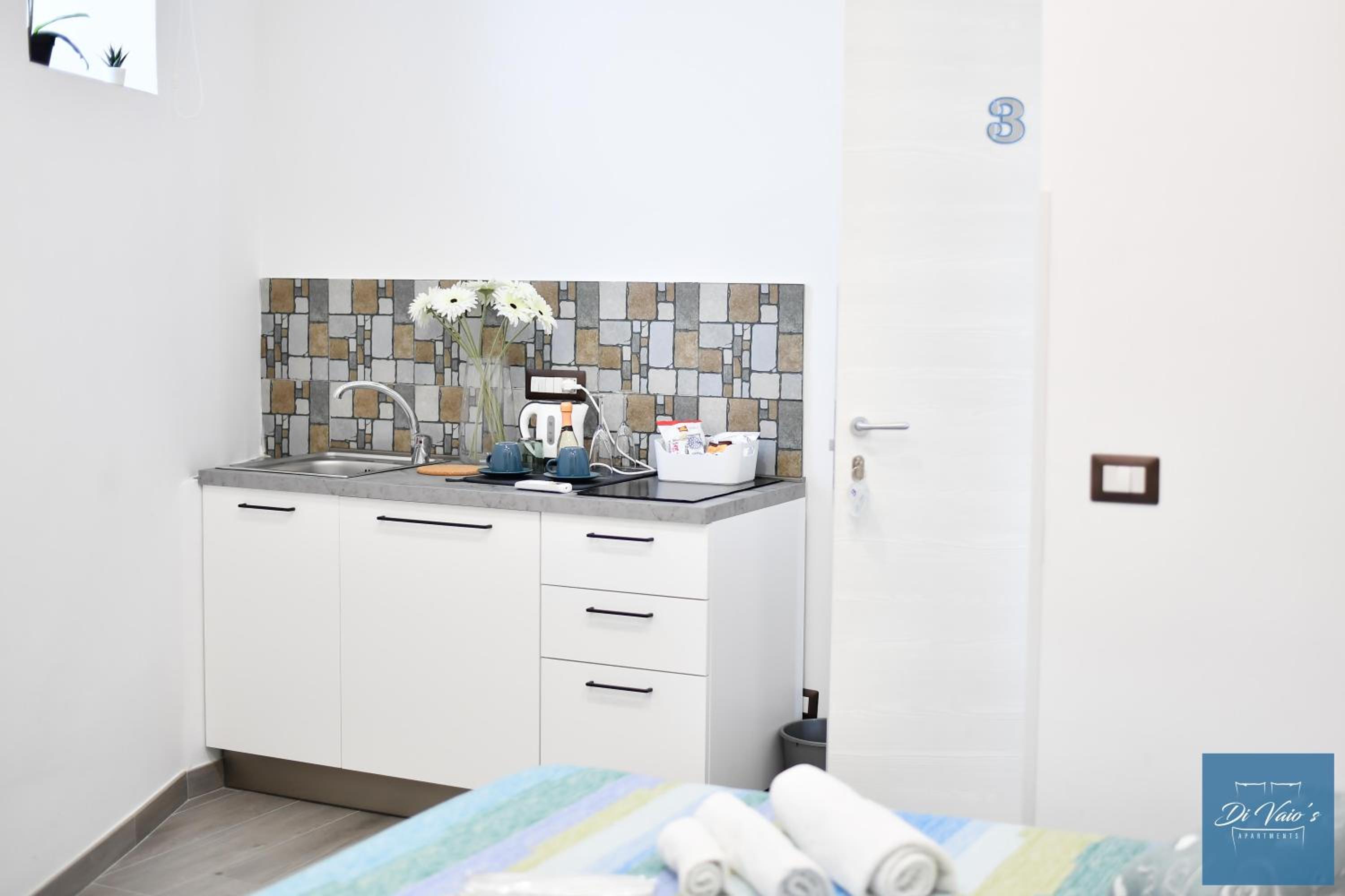 Di Vaio s Apartments adiacente metro Rione Alto