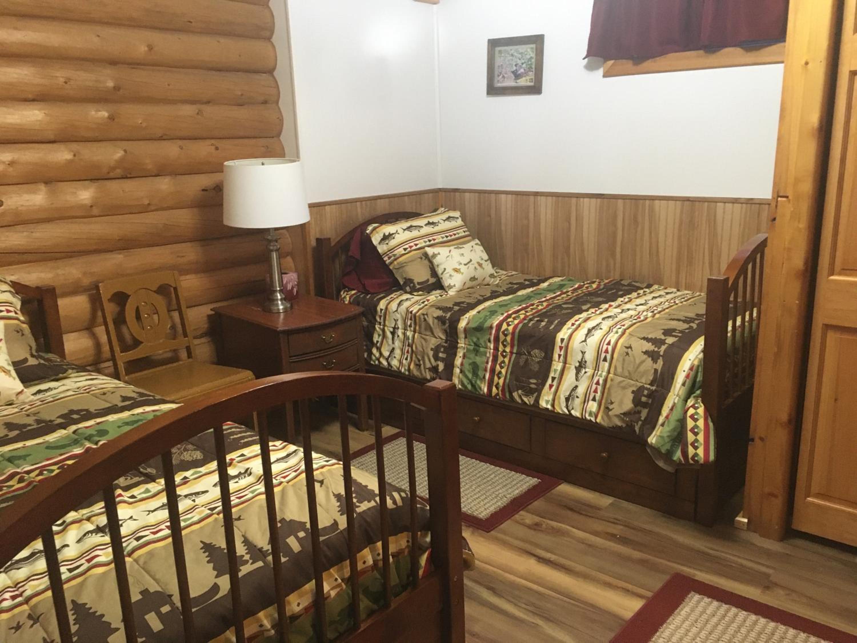 Wapiti Retreat at 22 West Cabins and Recreation view 5