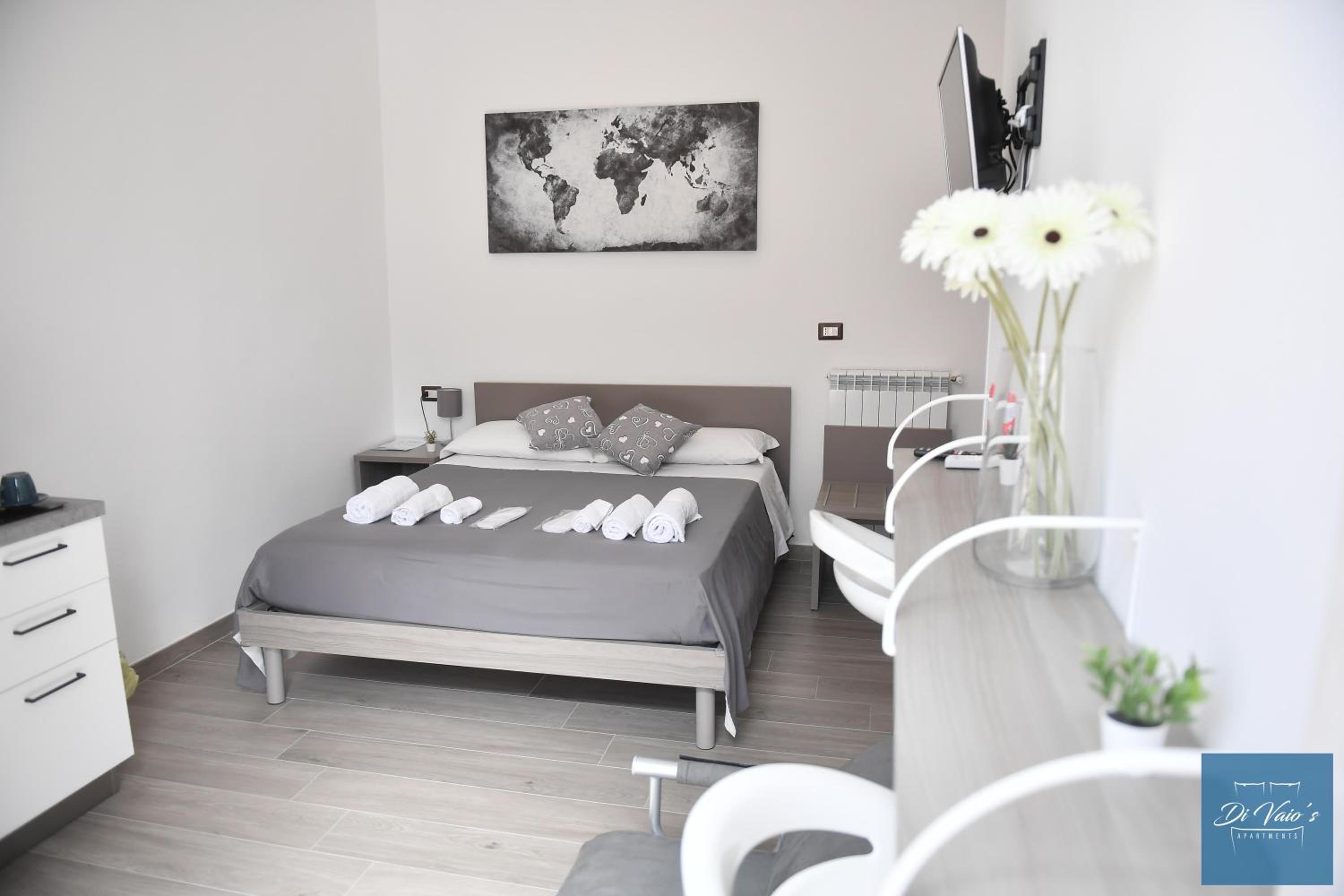 Di Vaio s Apartments adiacente metro Rione Alto