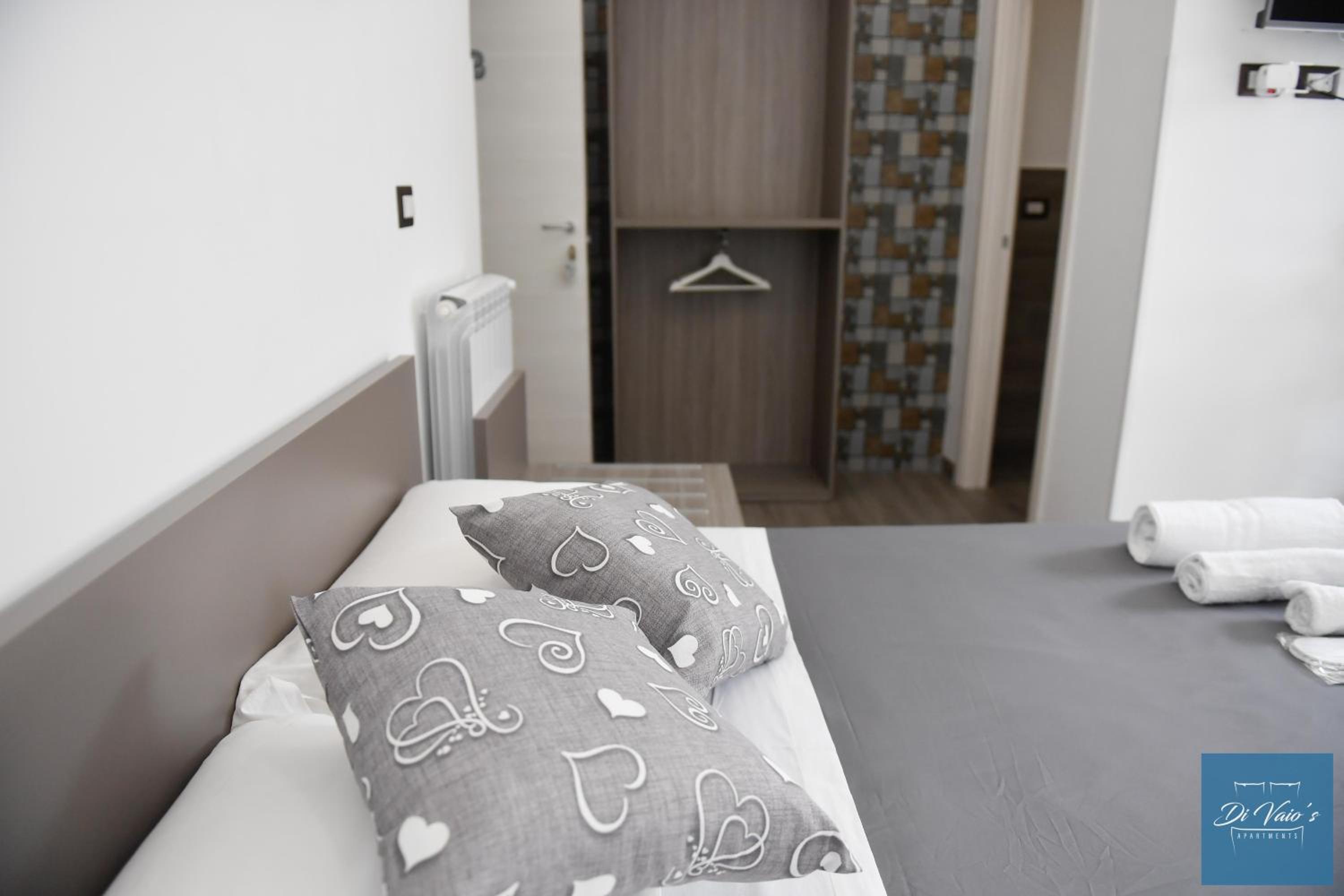 Di Vaio s Apartments adiacente metro Rione Alto