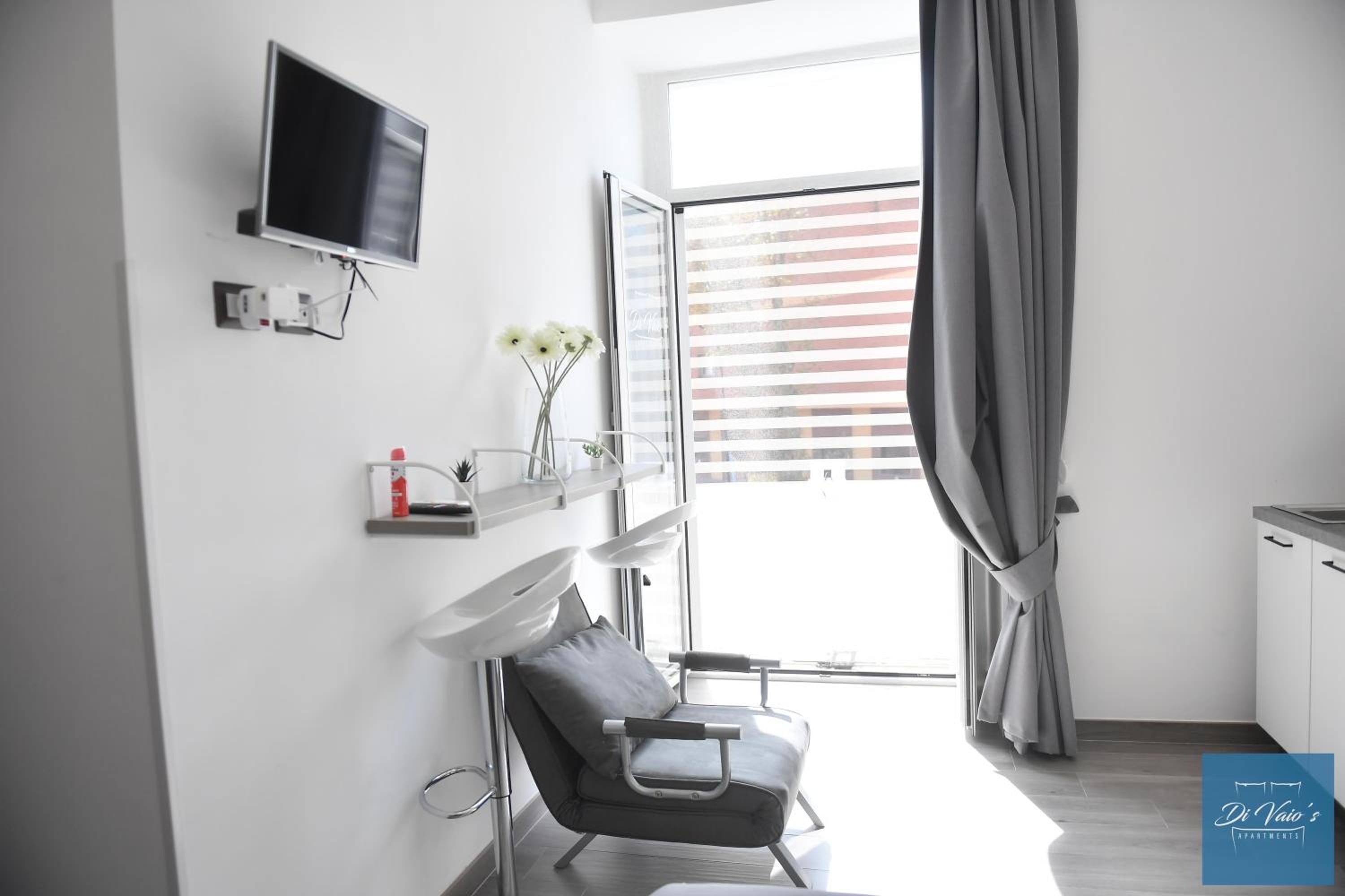 Di Vaio s Apartments adiacente metro Rione Alto