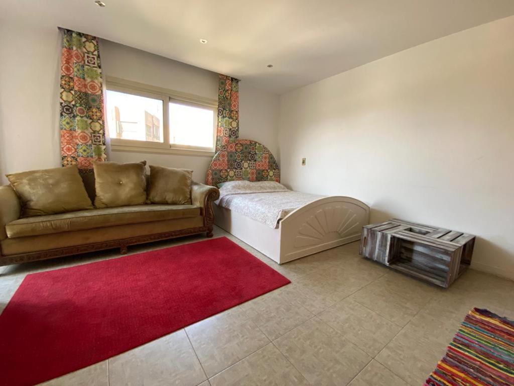 Tamara's Grand Egyptian Museum & Pyramids view 3BR Entire Apartment