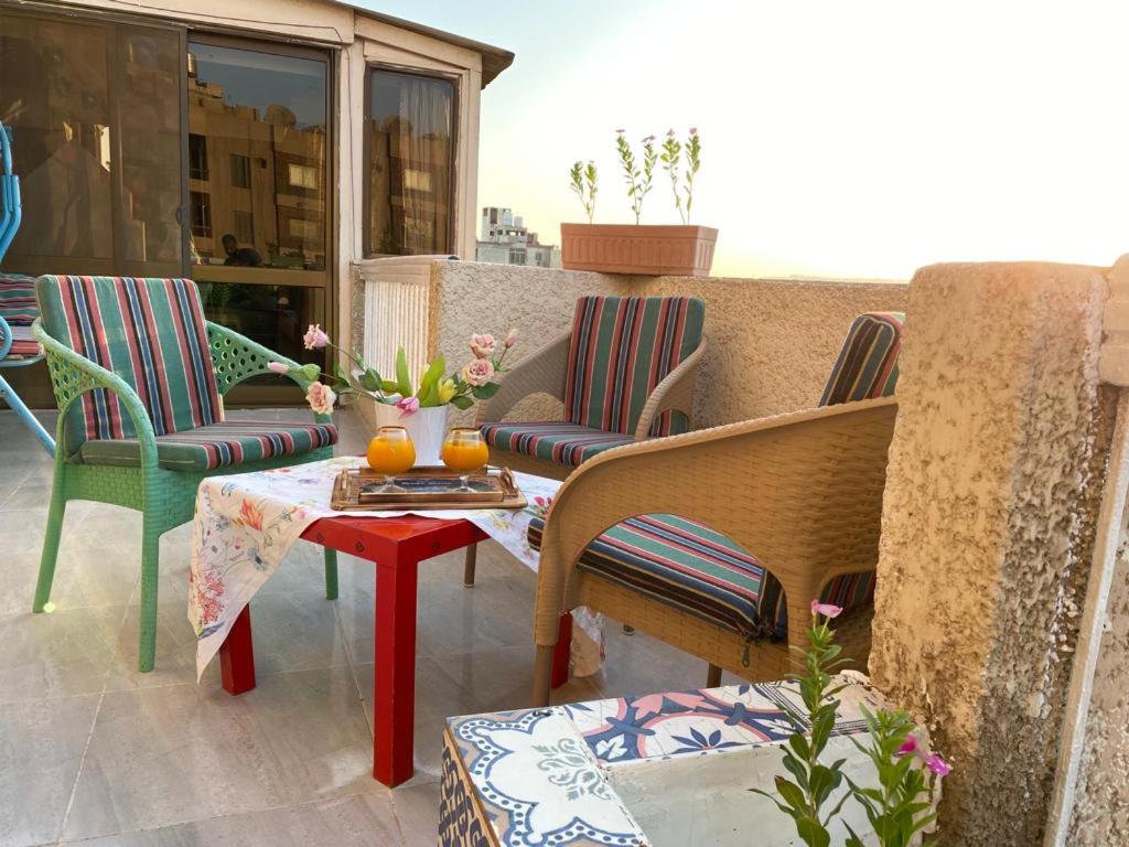 Tamara's Grand Egyptian Museum & Pyramids view 3BR Entire Apartment
