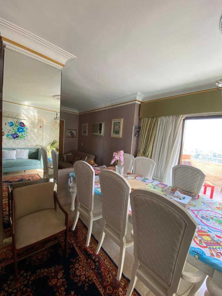 Tamara's Grand Egyptian Museum & Pyramids view 3BR Entire Apartment