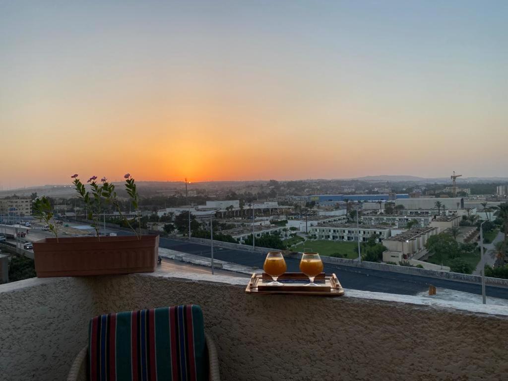 Tamara's Grand Egyptian Museum & Pyramids view 3BR Entire Apartment