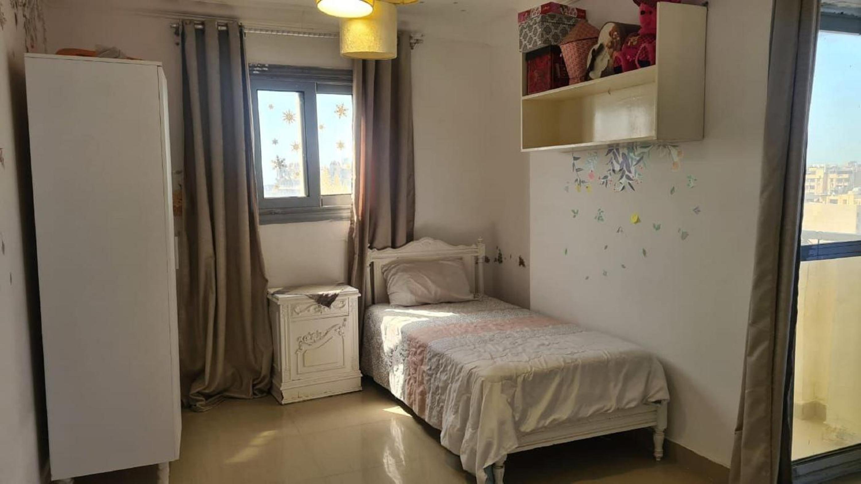 Charming 3-Bedroom Apartment in Alexandria with City View view 2
