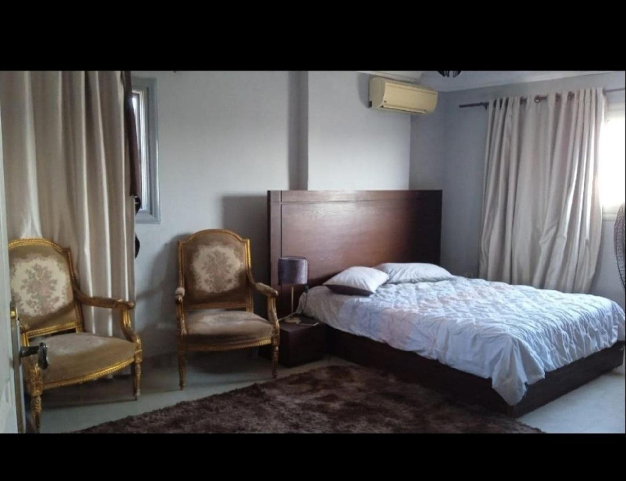 Charming 3-Bedroom Apartment in Alexandria with City View view 3