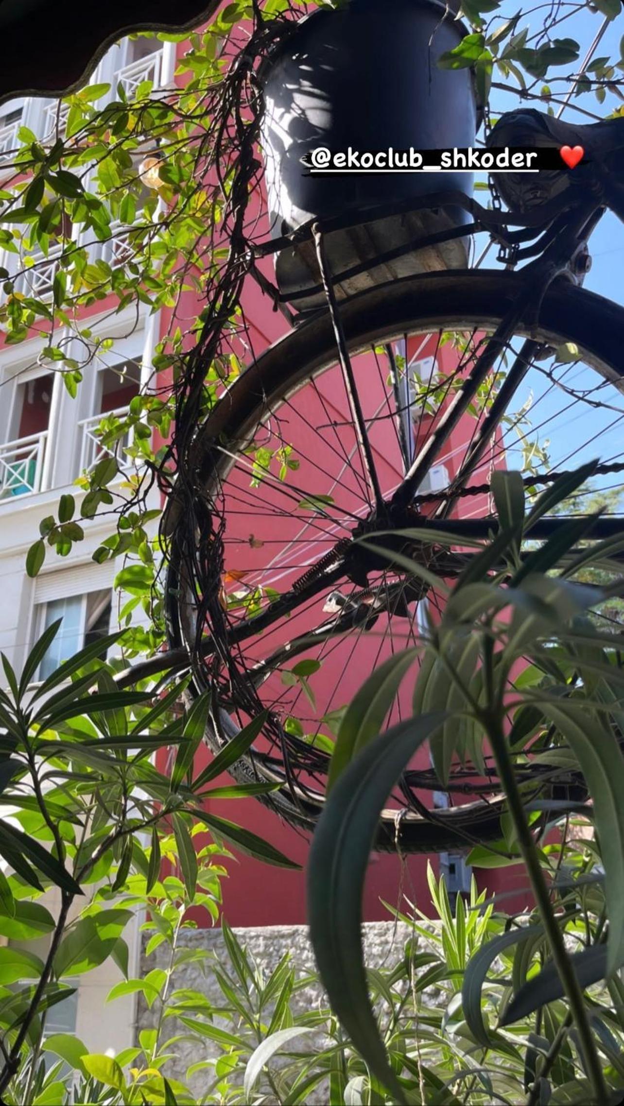Pedestrian Street Center Apartment