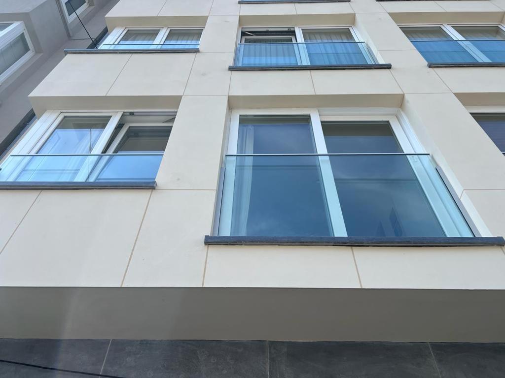 Renewed luxurious apartment at Casino Oostende view 2