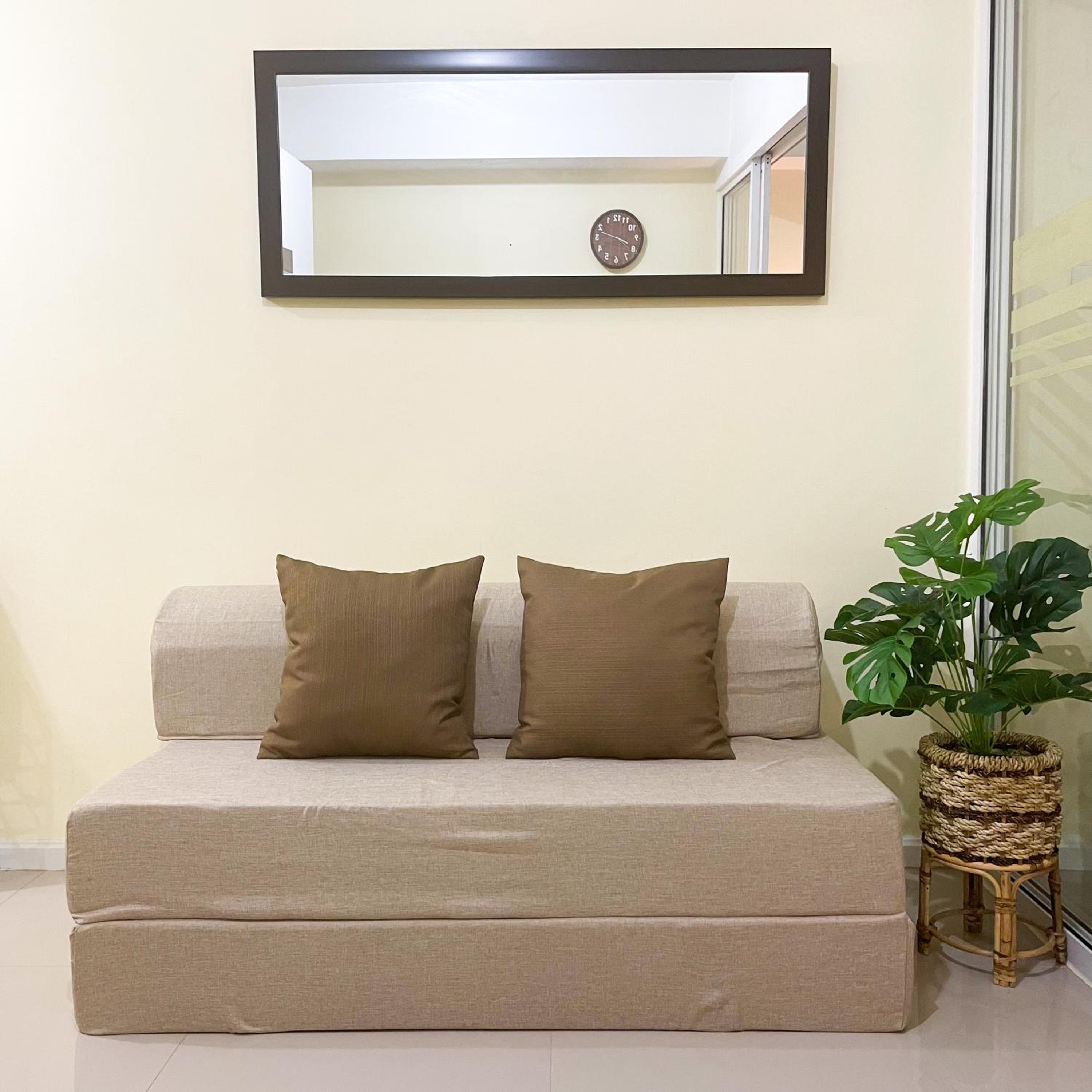 1Bedroom Beachview Condo/Apartment in Parañaque view 2