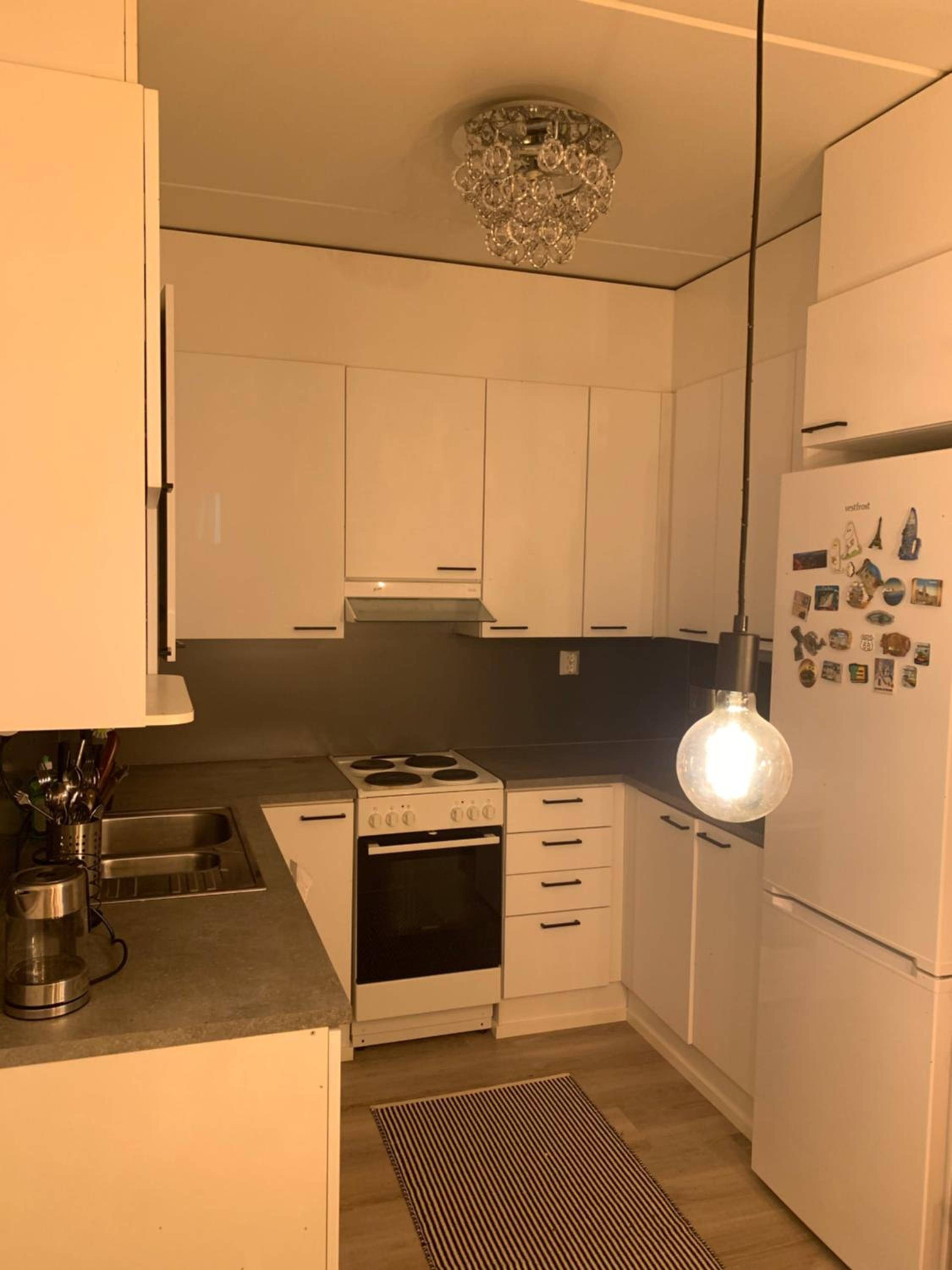 Spacious Apartment Next to Metro, Beach, Shopping Centre