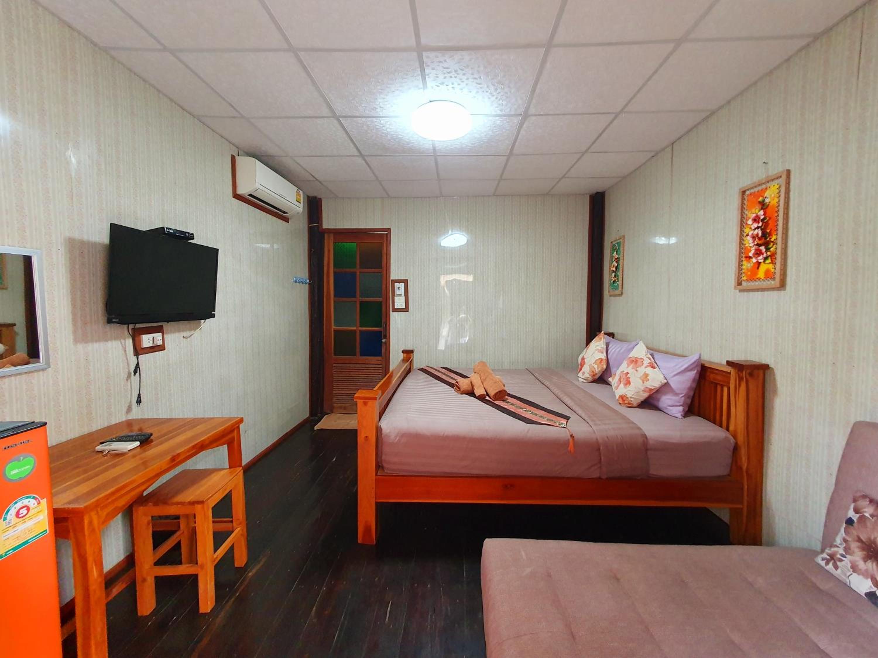 KTT Resort and Motorbike & Bicycle for rents Sukhothai