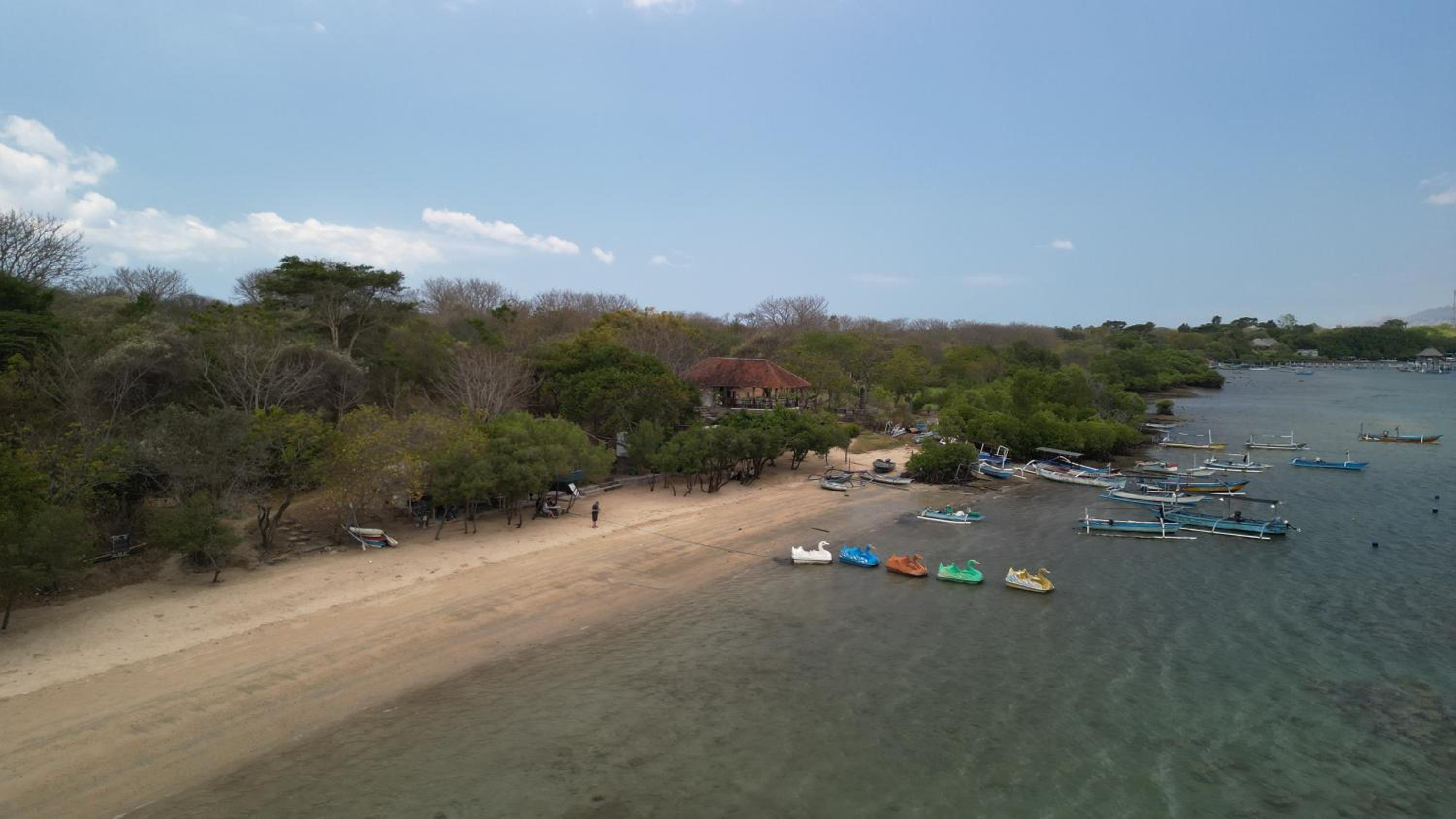 Pasir Putih Cottage - Menjangan view 4