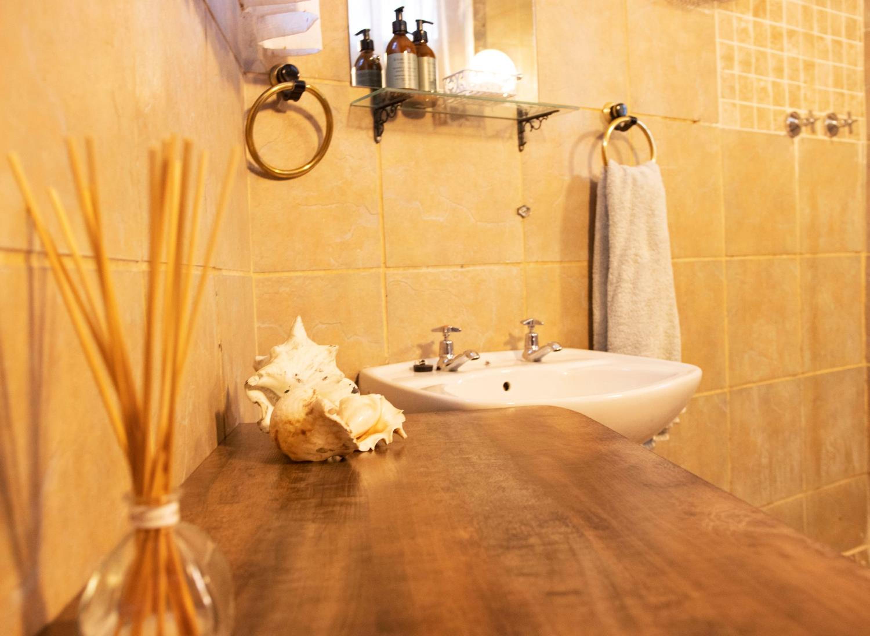Luxury Boutique Nature Stay! Northcliff - Sunset Views, Solar, Work, Pool
