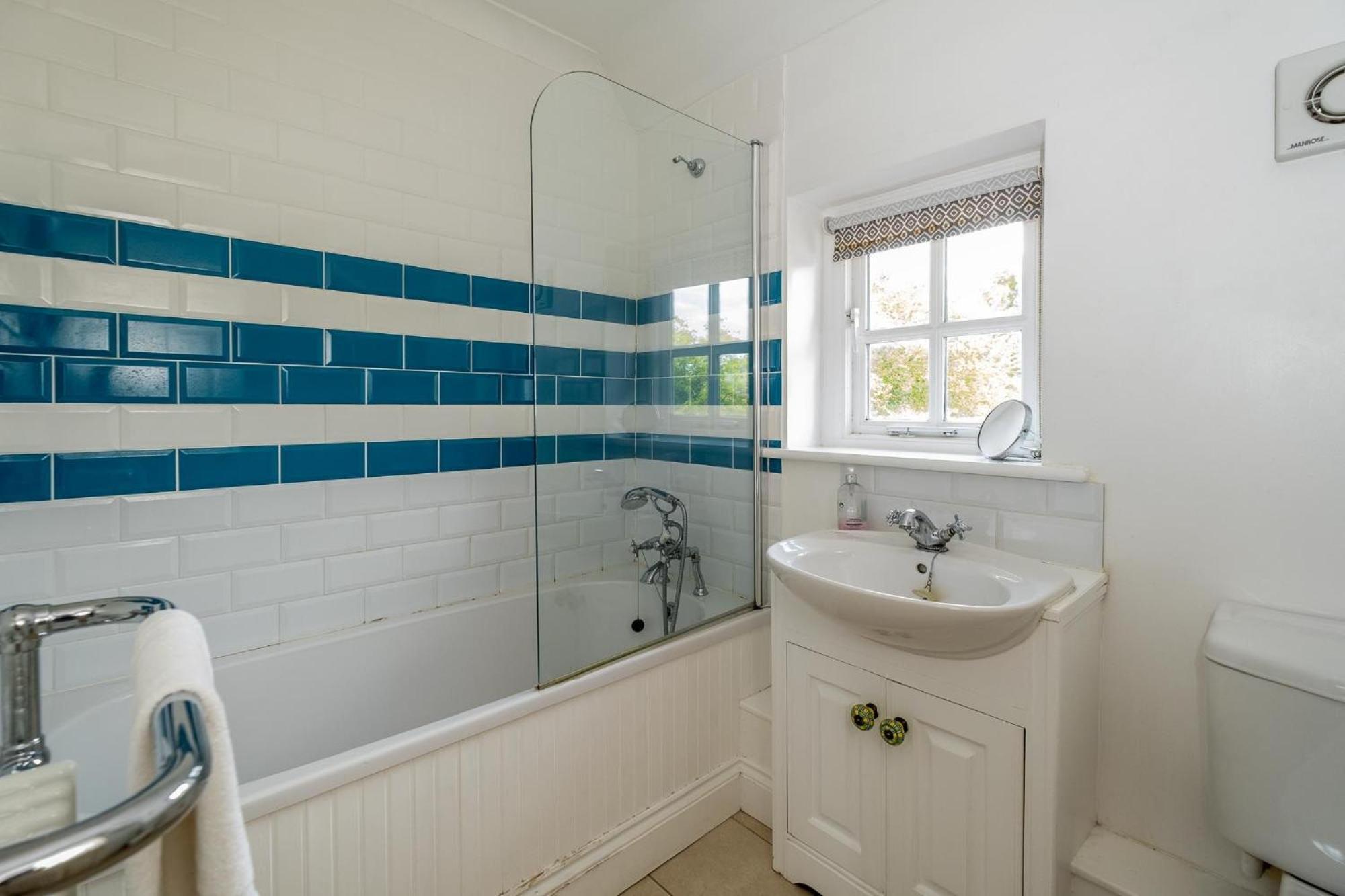 Salt Cellar Cottage, Aldeburgh - Aldeburgh Coastal Cottages view 5