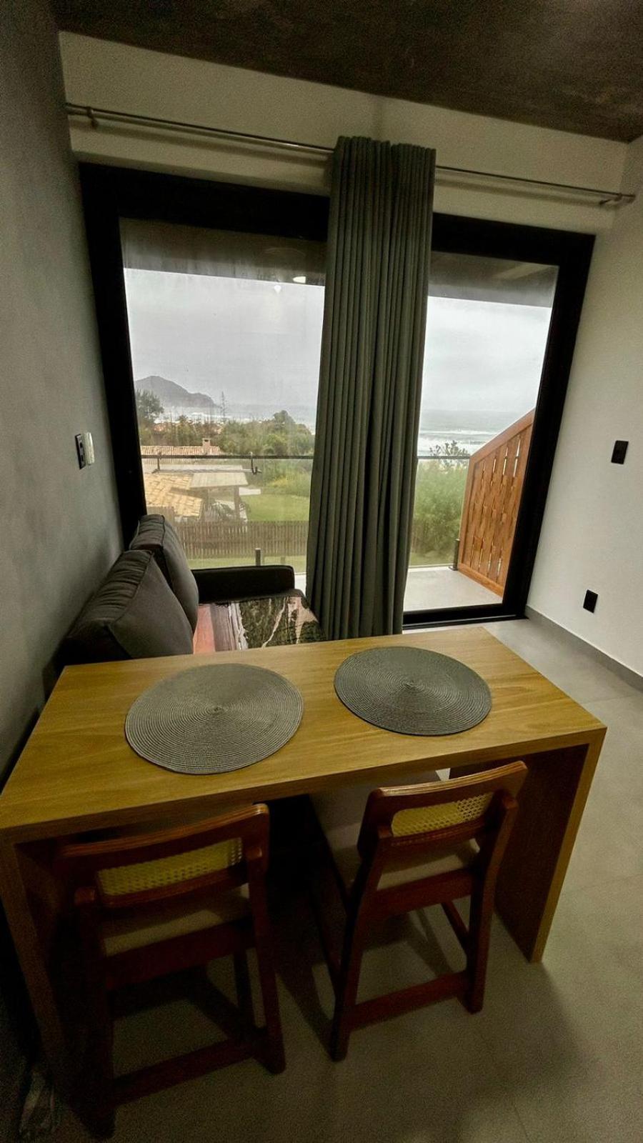 Casa Oceano Praia do Rosa, apartamentos pé na areia, Praia do Rosa