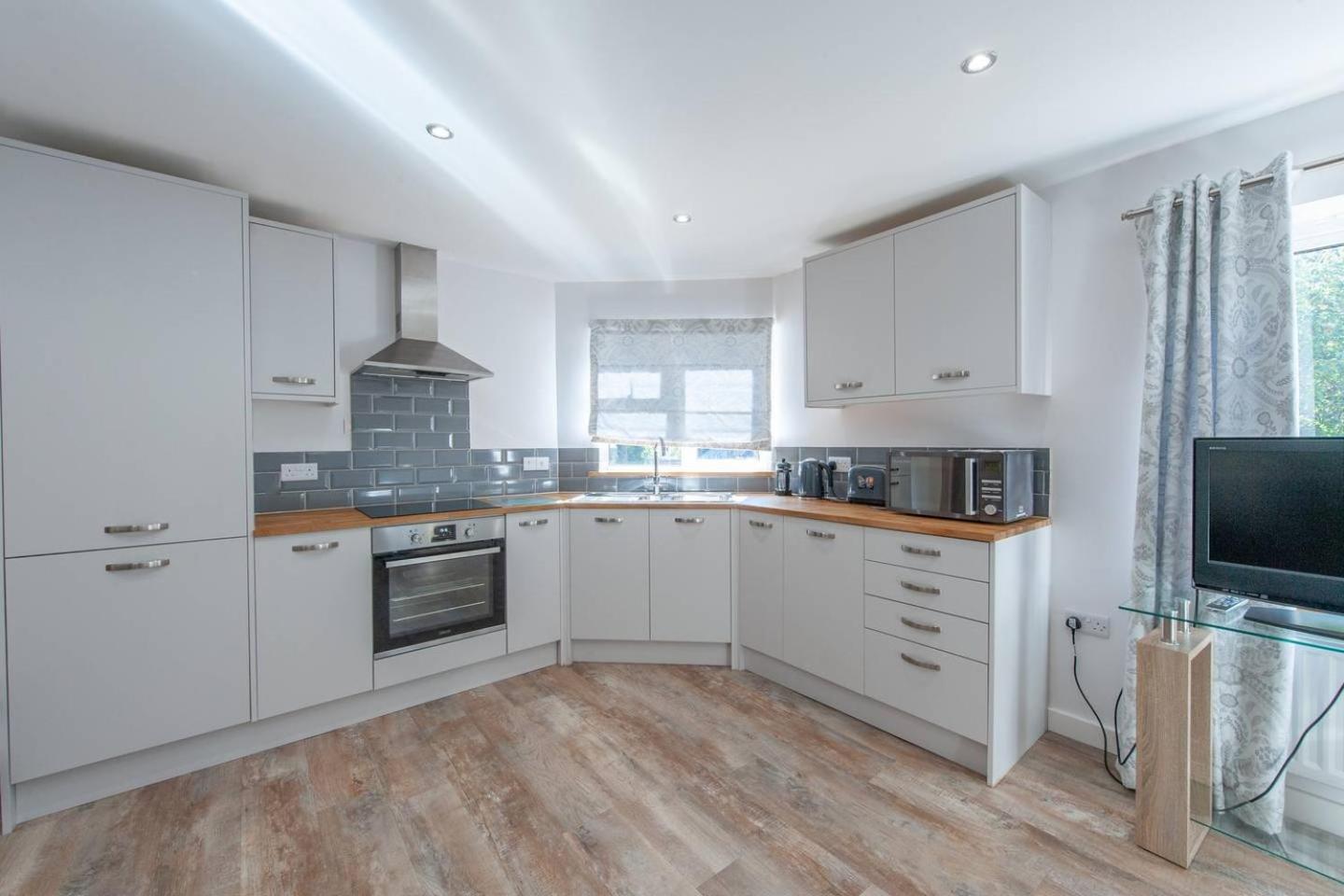 Stylish apartment, Taunton view 5