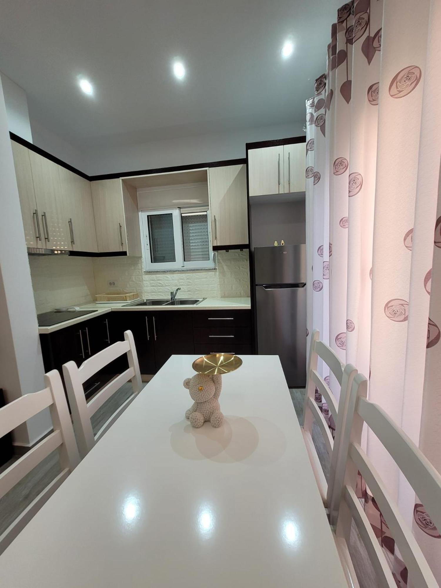 Saranda Seacret Suites