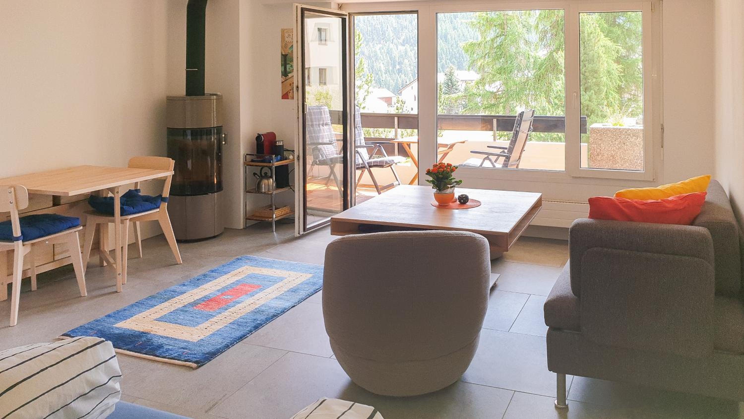 Modernes Alpenstudio mit Bergblick, Pool und Sauna