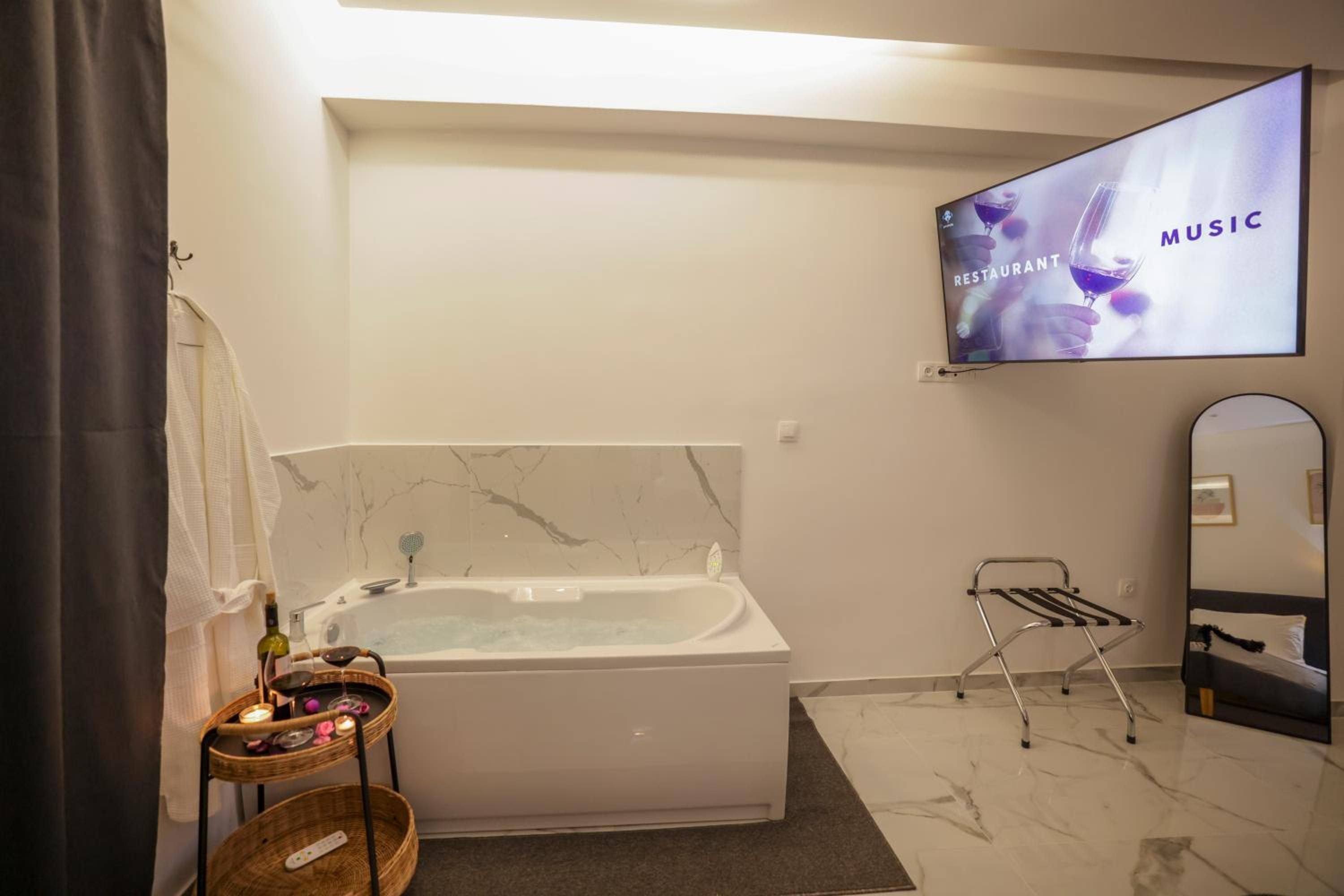 Apollo 2 bd Jacuzzi Suite