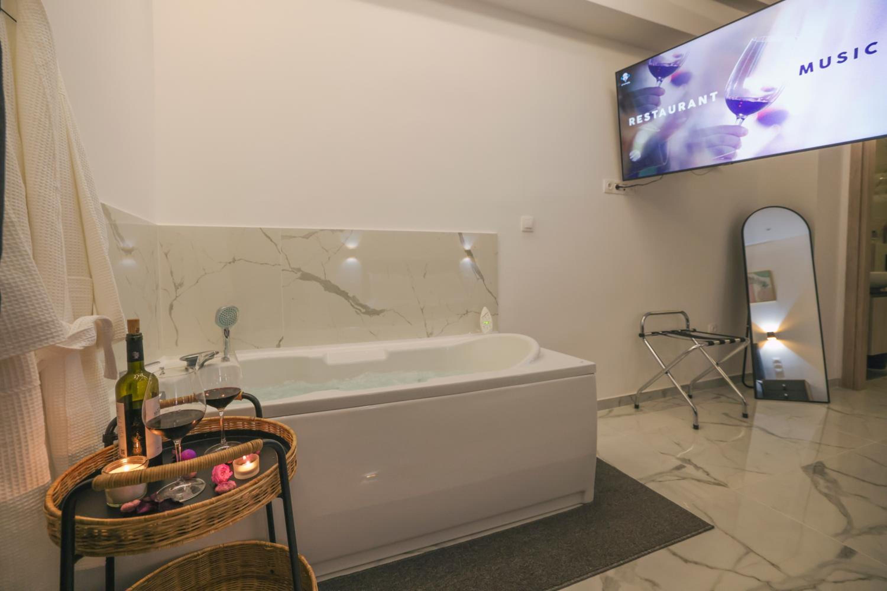 Apollo 2 bd Jacuzzi Suite
