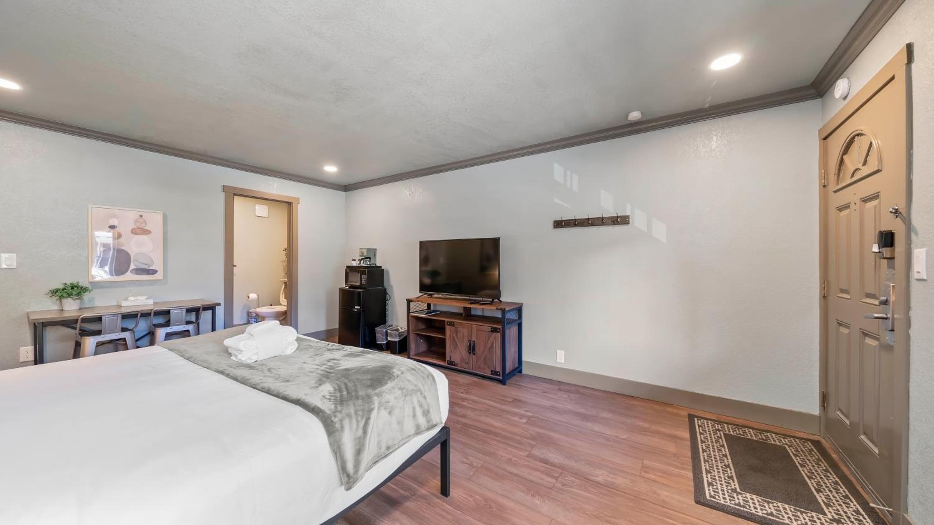 Lake Tahoe Vacations - Blue Jay Lodge - Property Image 25