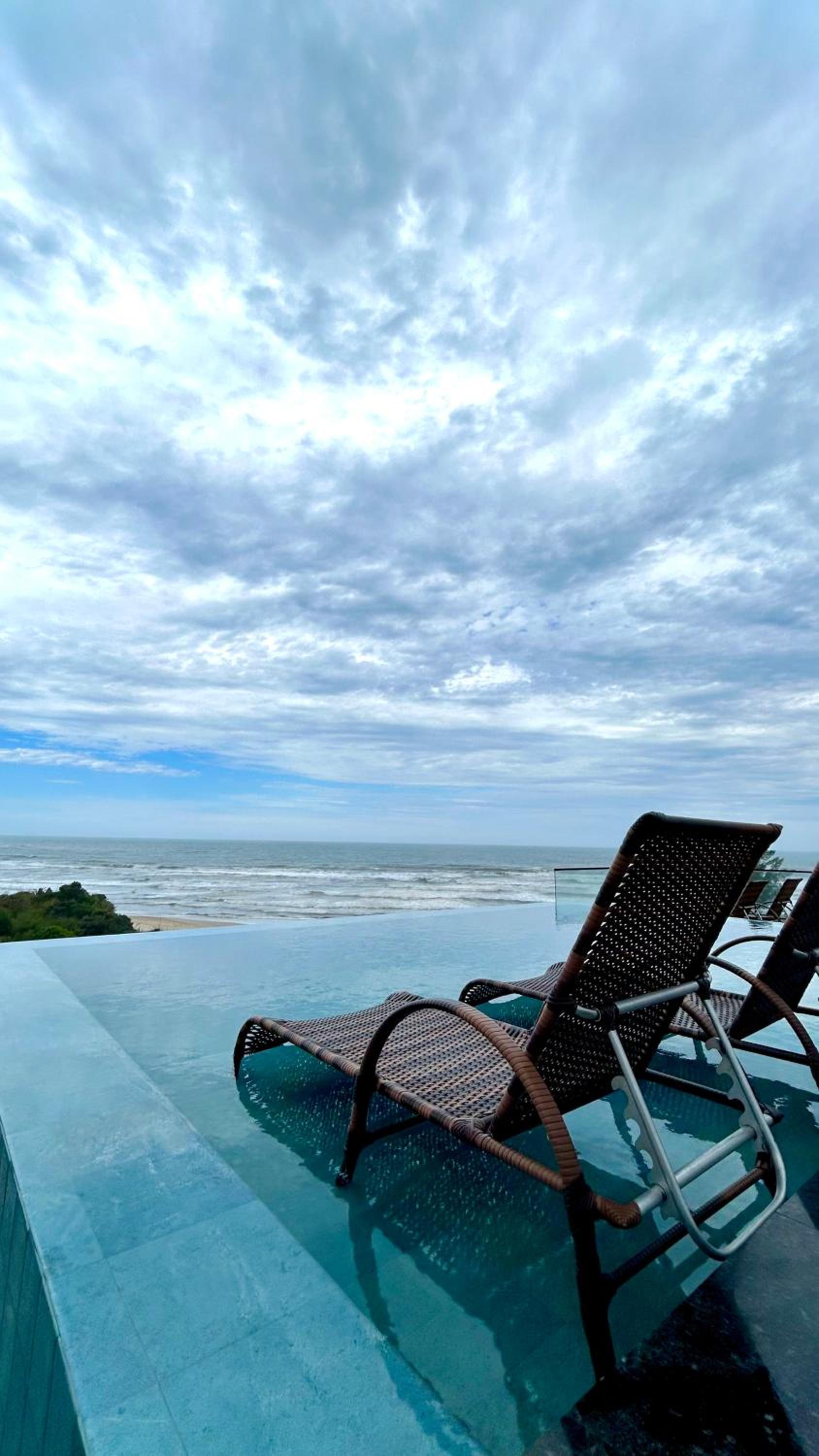 Casa Oceano Praia do Rosa, apartamentos pé na areia, Praia do Rosa