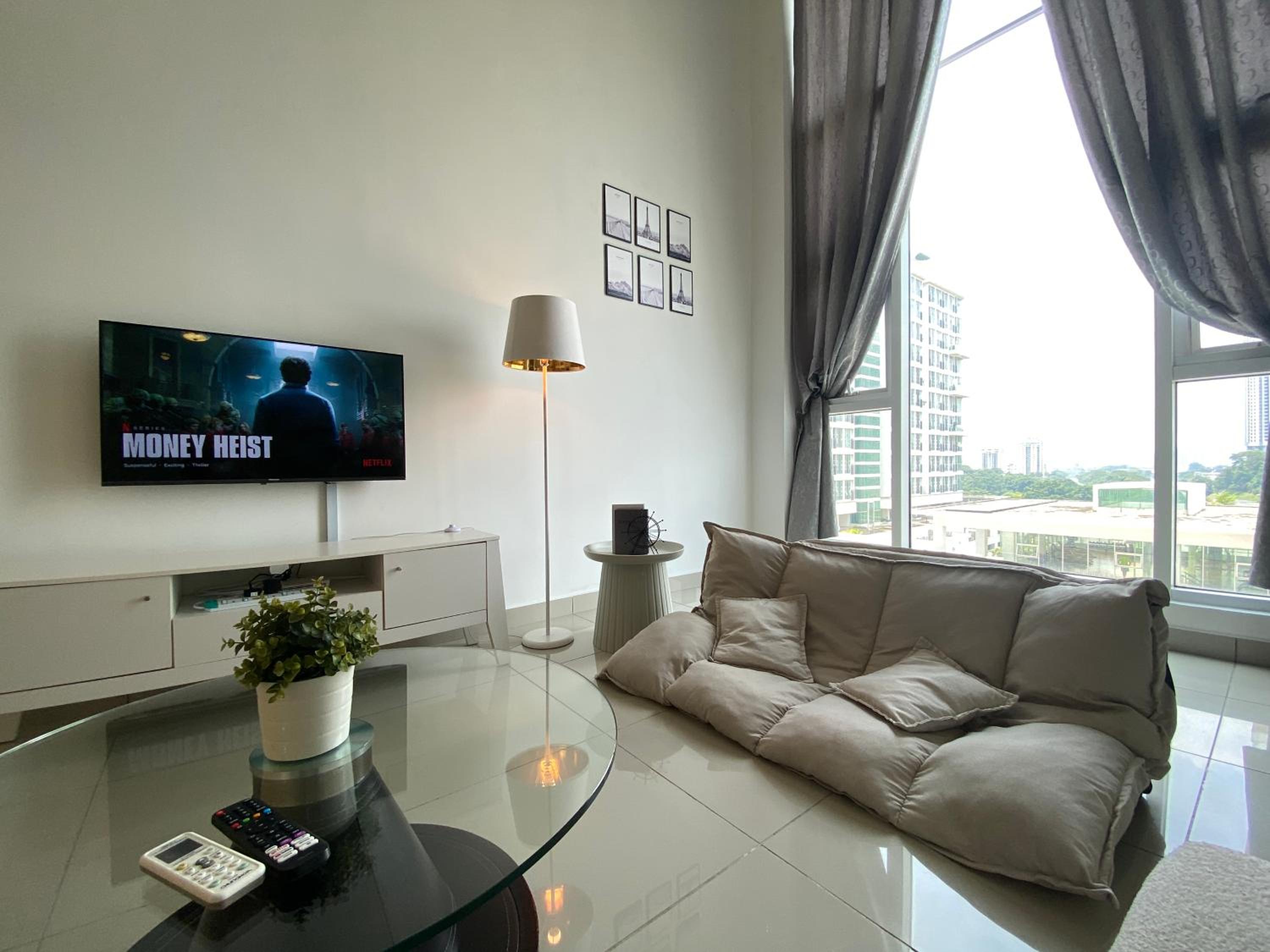 Loft Duplex Suite Kuala Lumpur Nr Midvalley 4to6pax