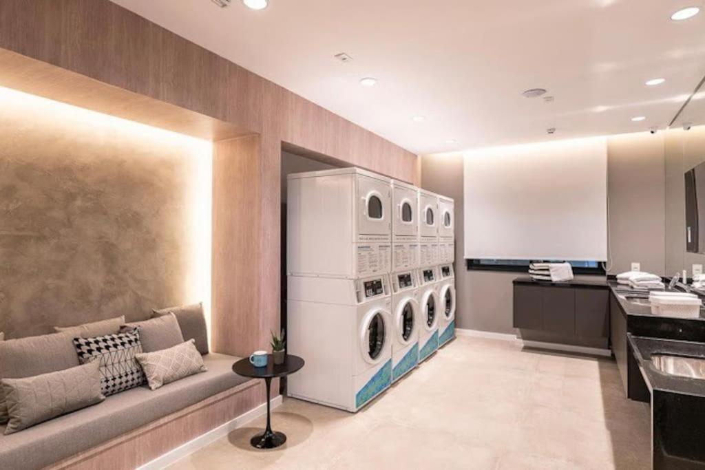 Studio Moema ao lado do Shopping e metro