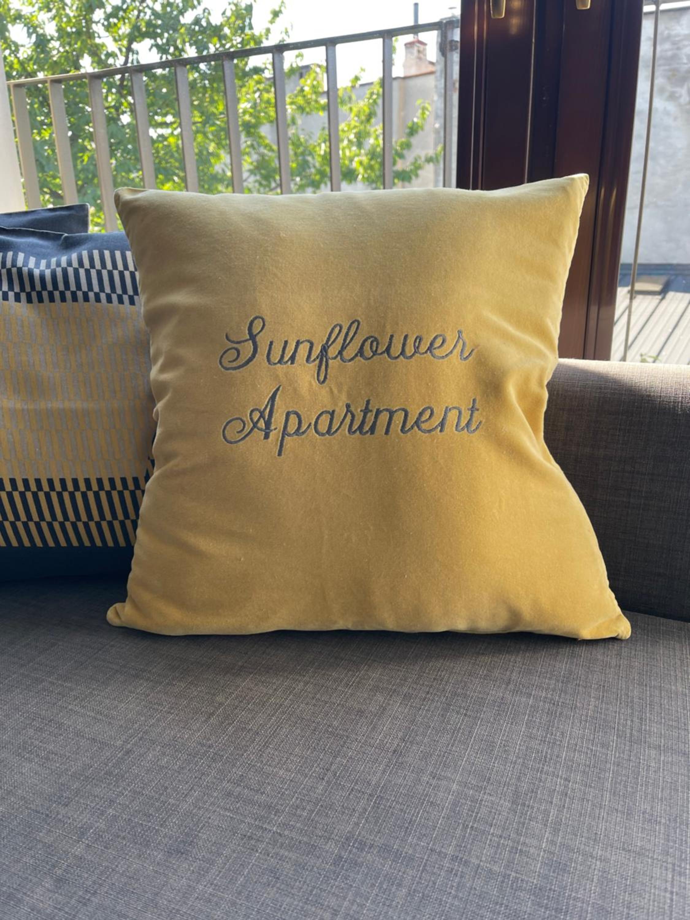 Sunflower Apartment Old Town