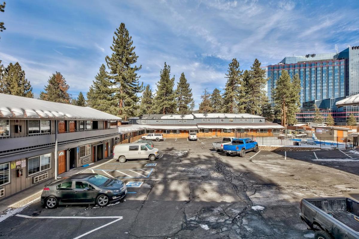 Lake Tahoe Vacations - Blue Jay Lodge - Property Image 37