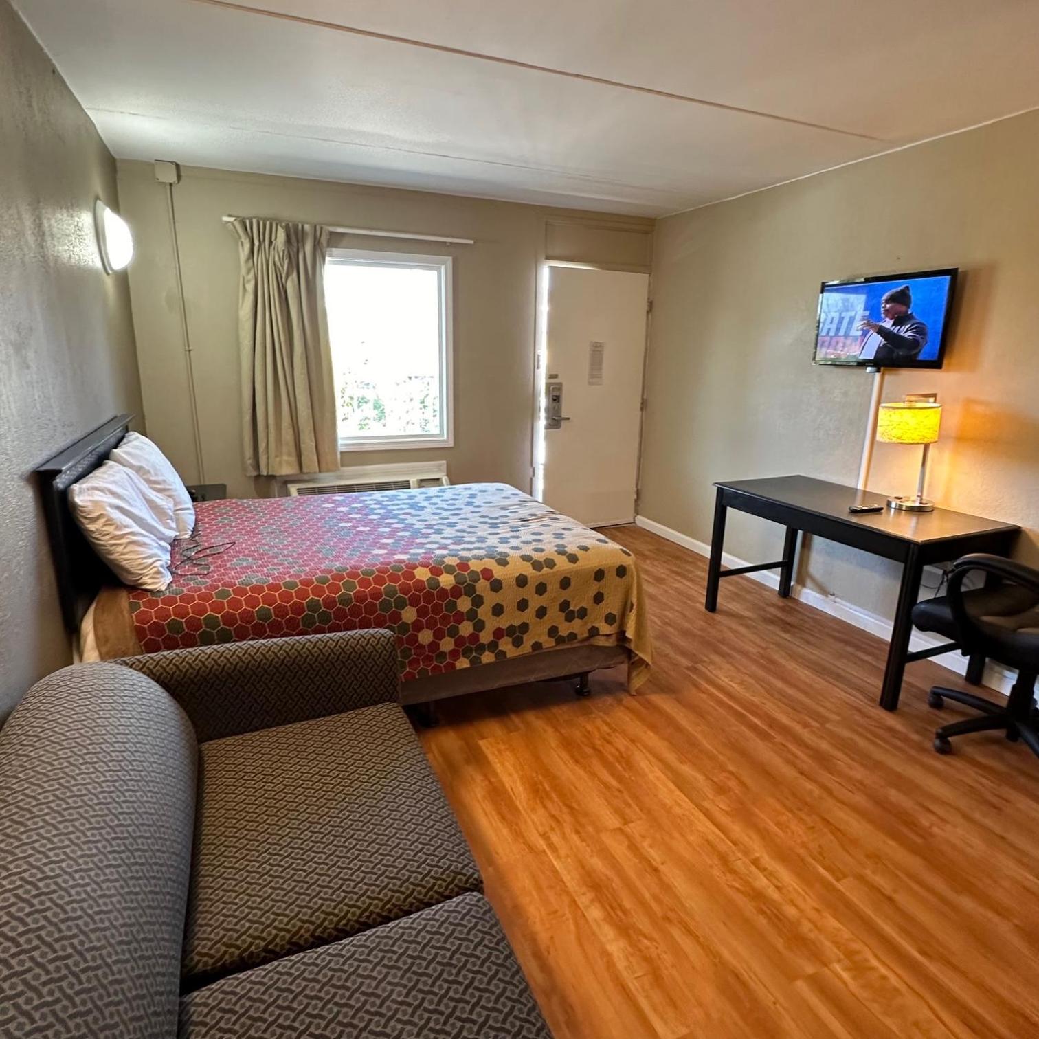 Danville Vacations - Americas Best Value Inn Danville - Property Image 4