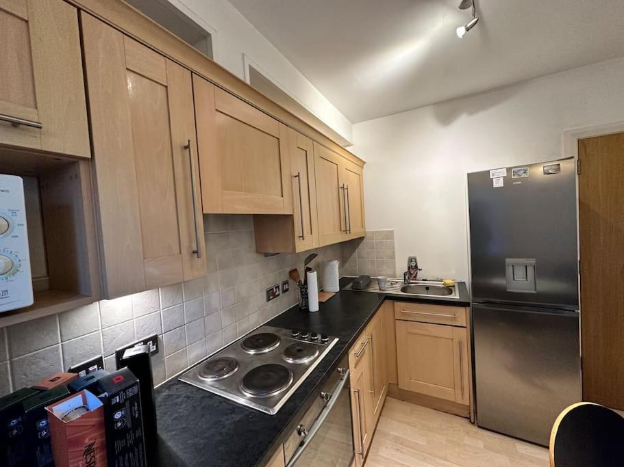 2 double bedrooms flat at the end of City Centre view 3