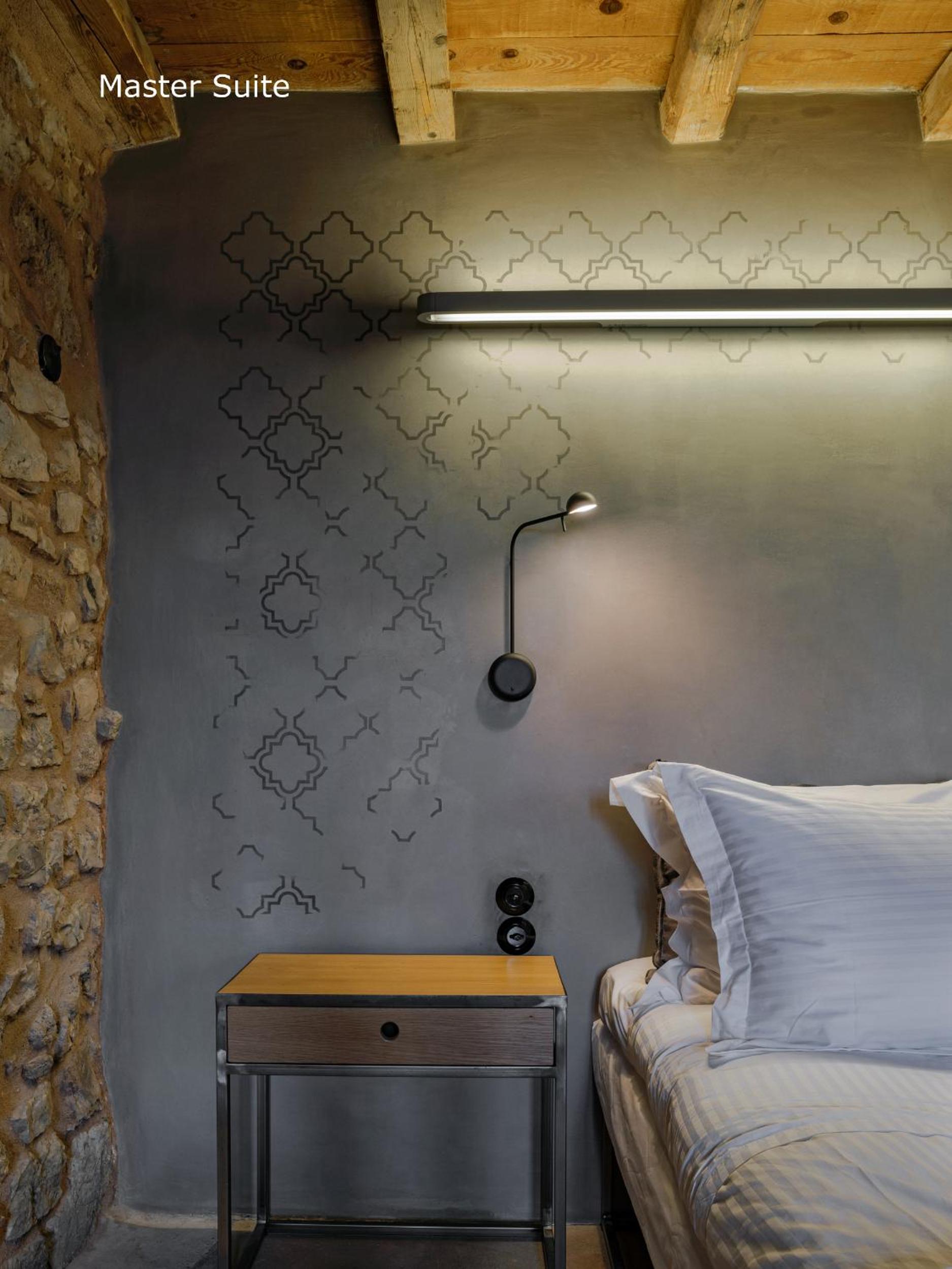 Moreas Peak Lodge photo 4