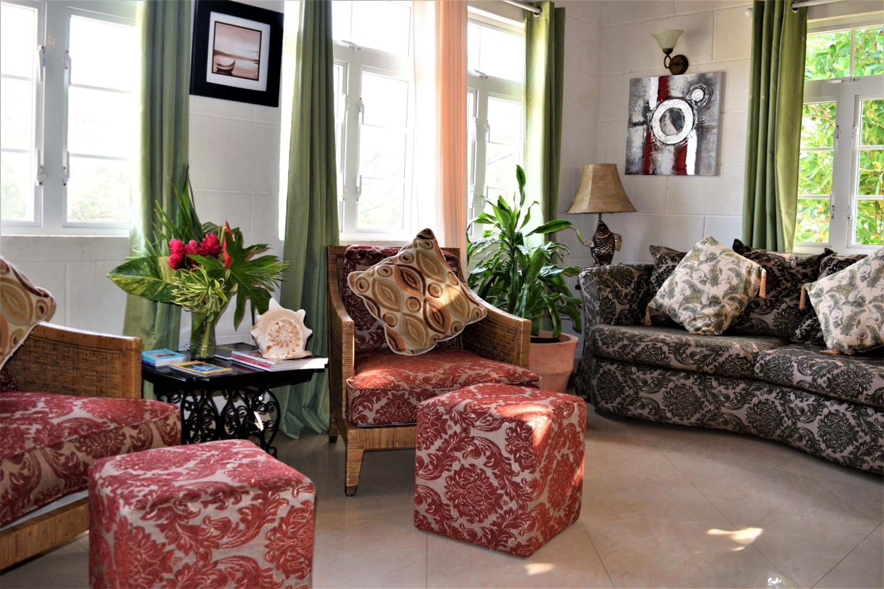 Coconut Walk Beach Apartment