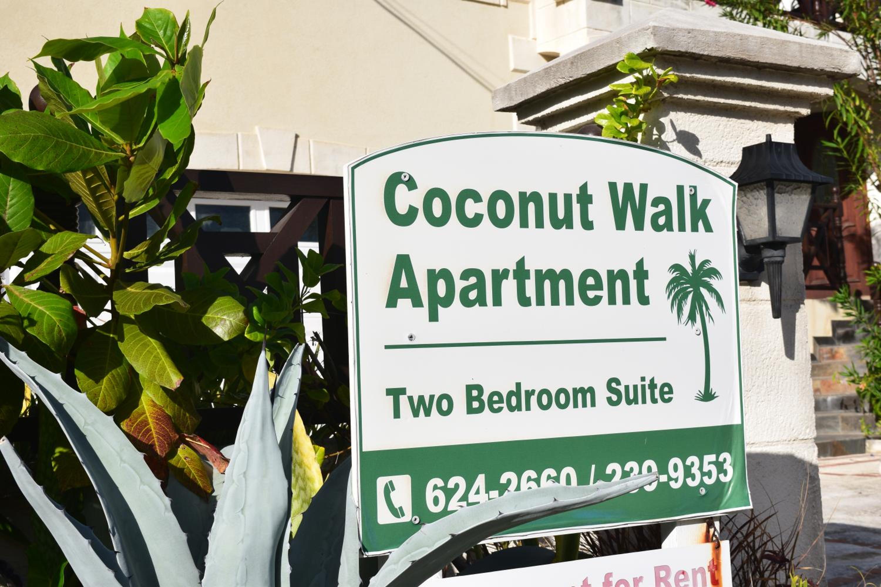 Coconut Walk Beach Apartment