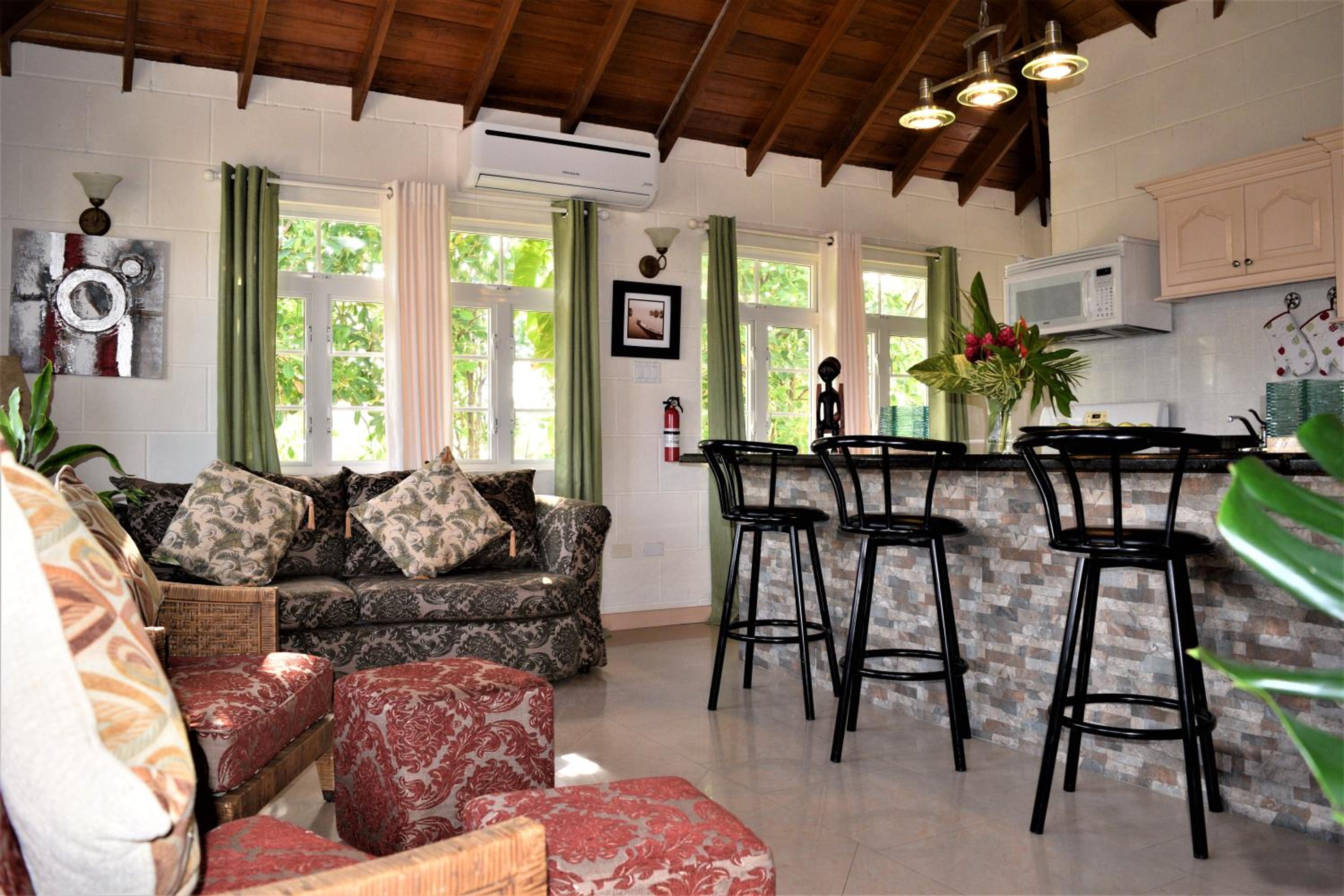 Coconut Walk Beach Apartment