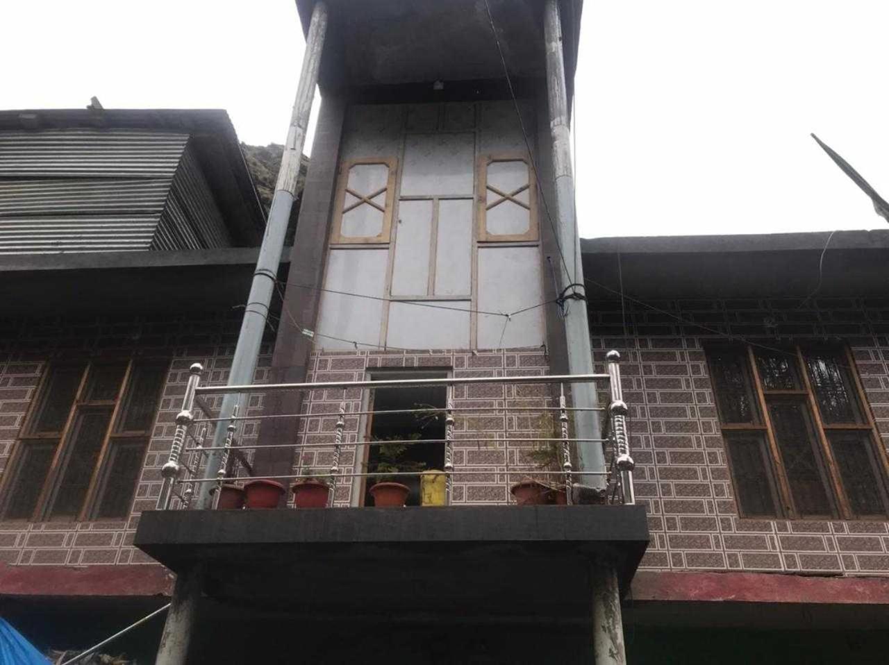 Hotel O POP Ain Ul Noor Homestay