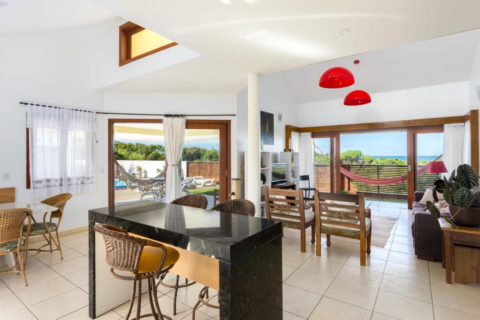 Casa com piscina frente ao mar Praia do Santinho