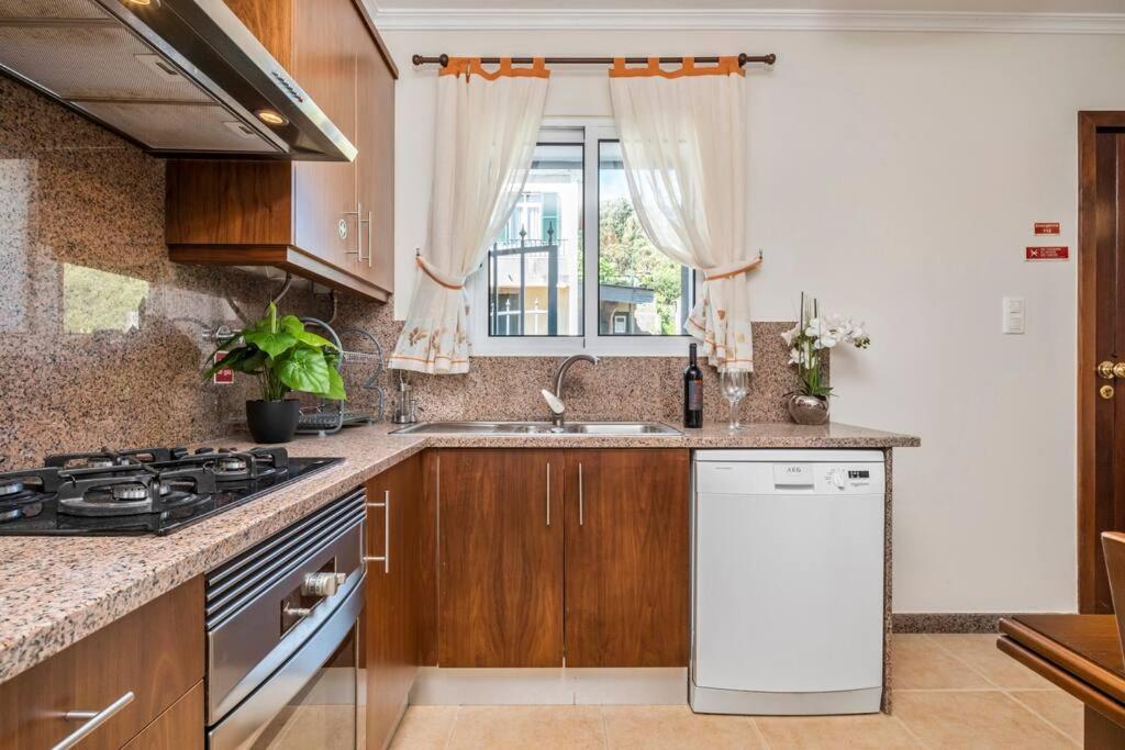 Casa do Palheiro Ribeirinho by Rent-a-key view 5