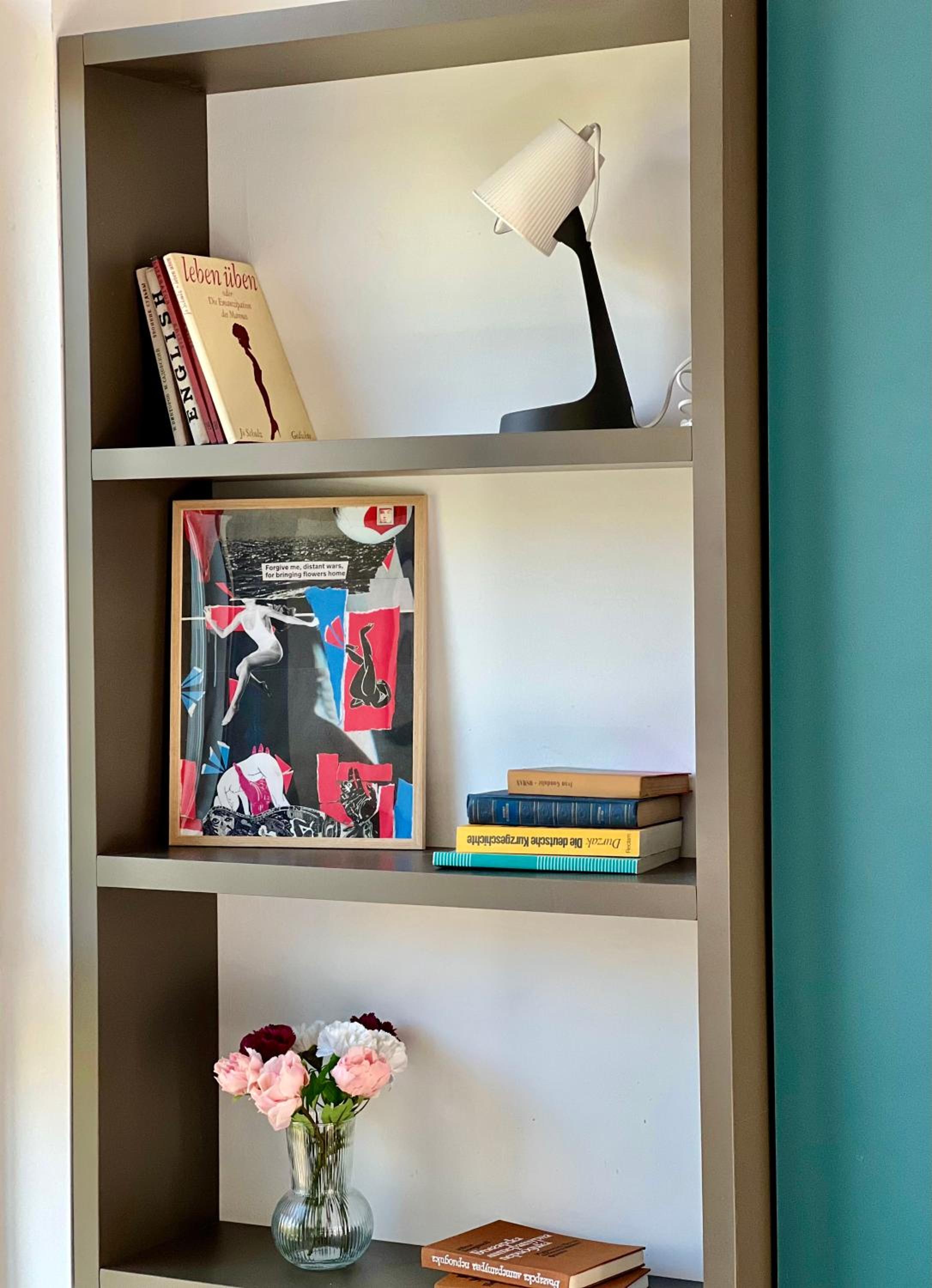 ArT Apartment Near Paradise Mall & Metro Station