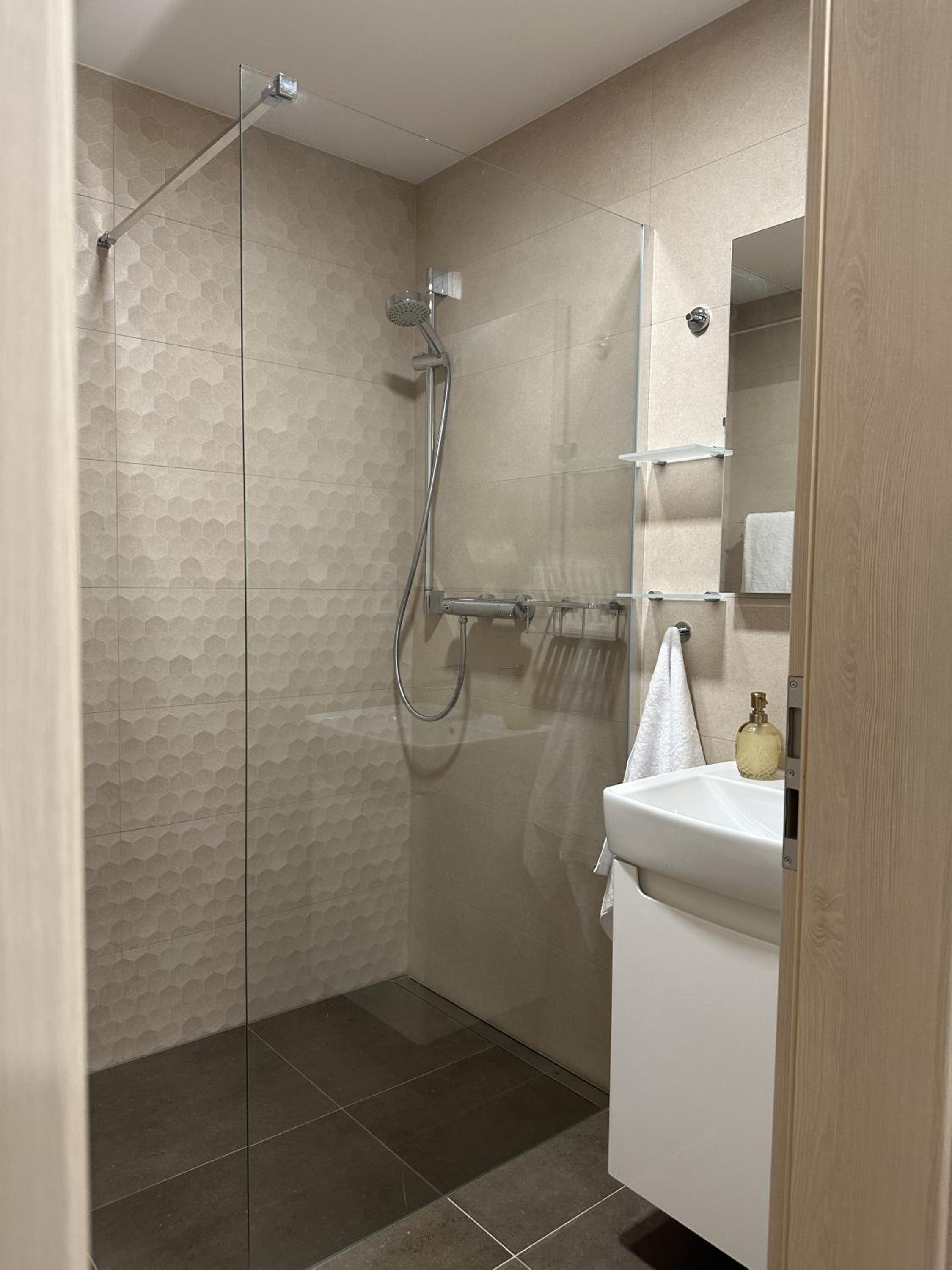 Apartmány Čerňák - Horňák - 4-6 osob, balkon, dvě parkovací místa