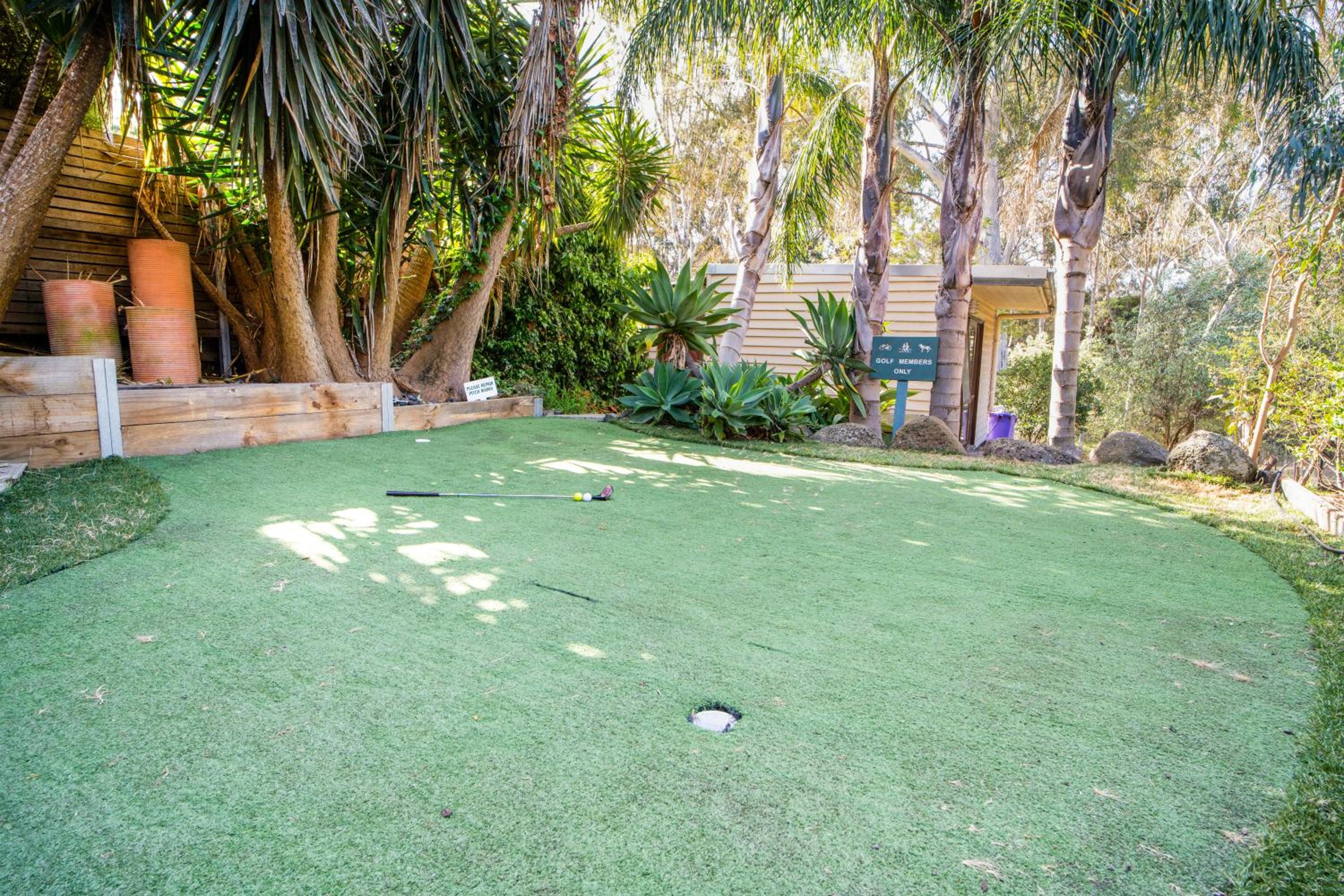 The Panoramic Tree View Home in Melbourne City